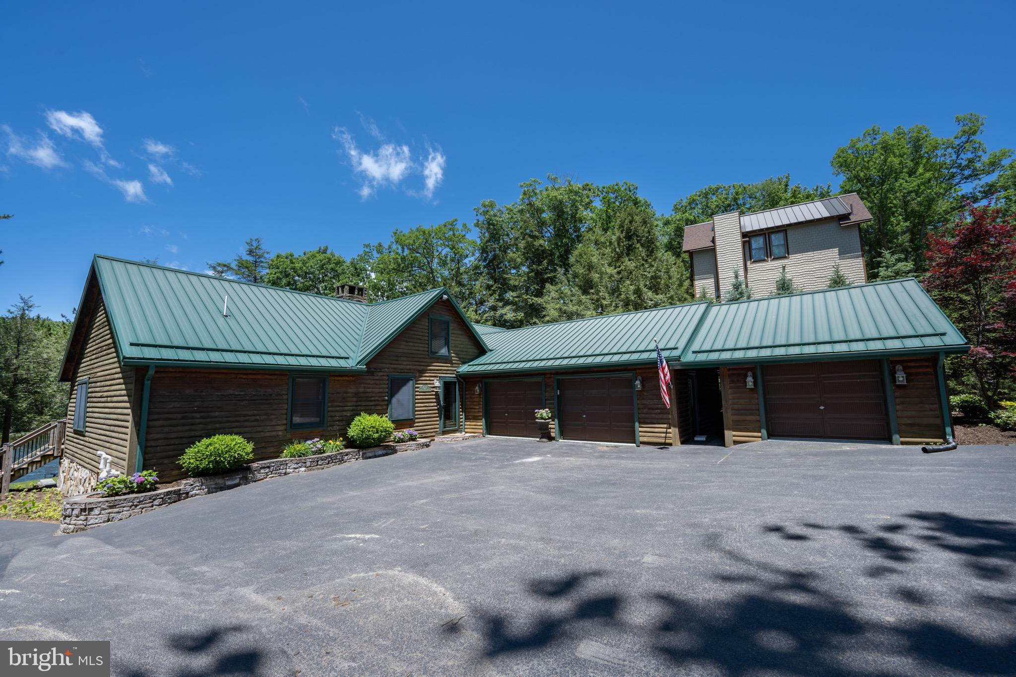 LAKE SHORE DRIVE - Residential