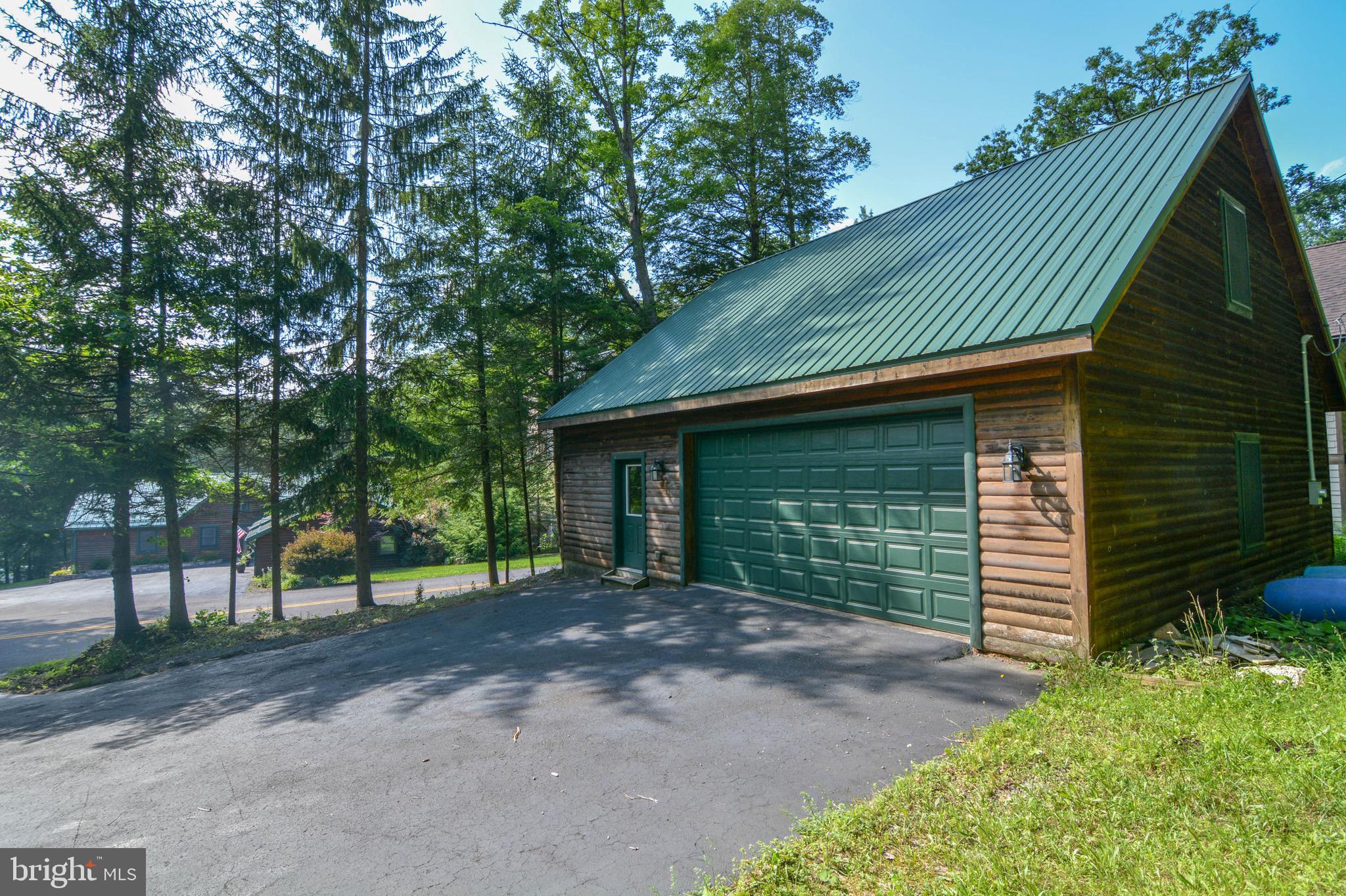 LAKE SHORE DRIVE - Residential
