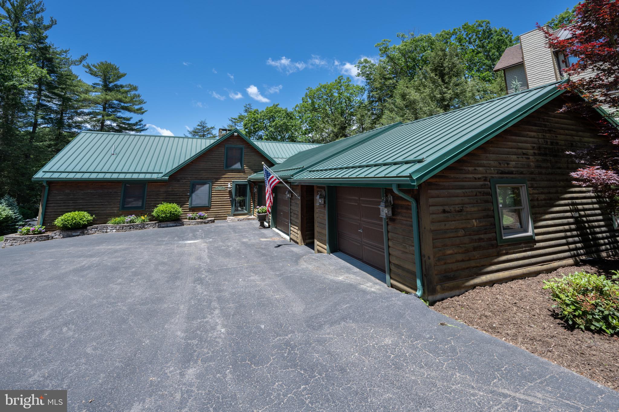 LAKE SHORE DRIVE - Residential