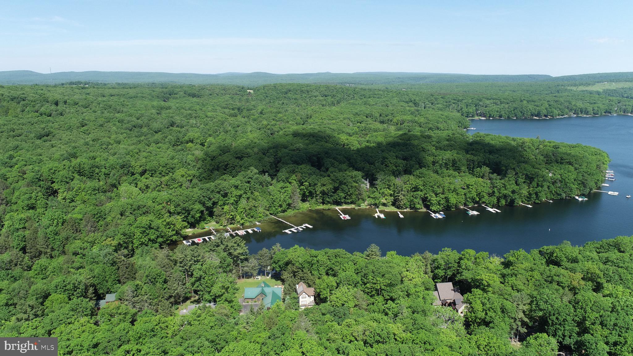 LAKE SHORE DRIVE - Residential