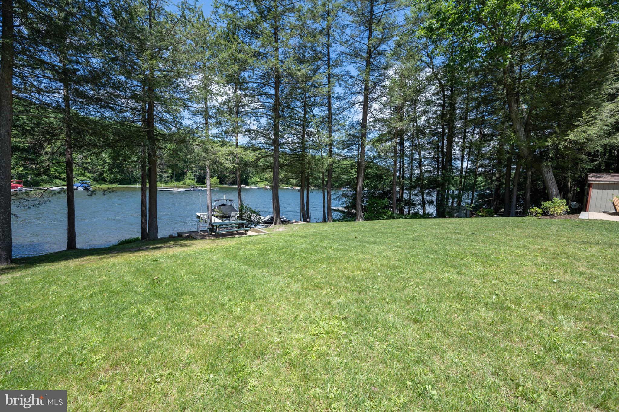 LAKE SHORE DRIVE - Residential