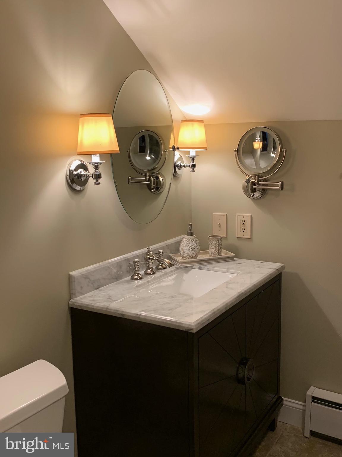 LAKE SHORE DRIVE - Residential