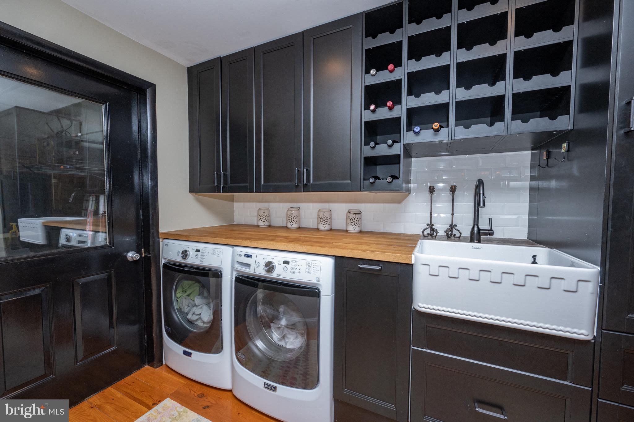 LAKE SHORE DRIVE - Residential