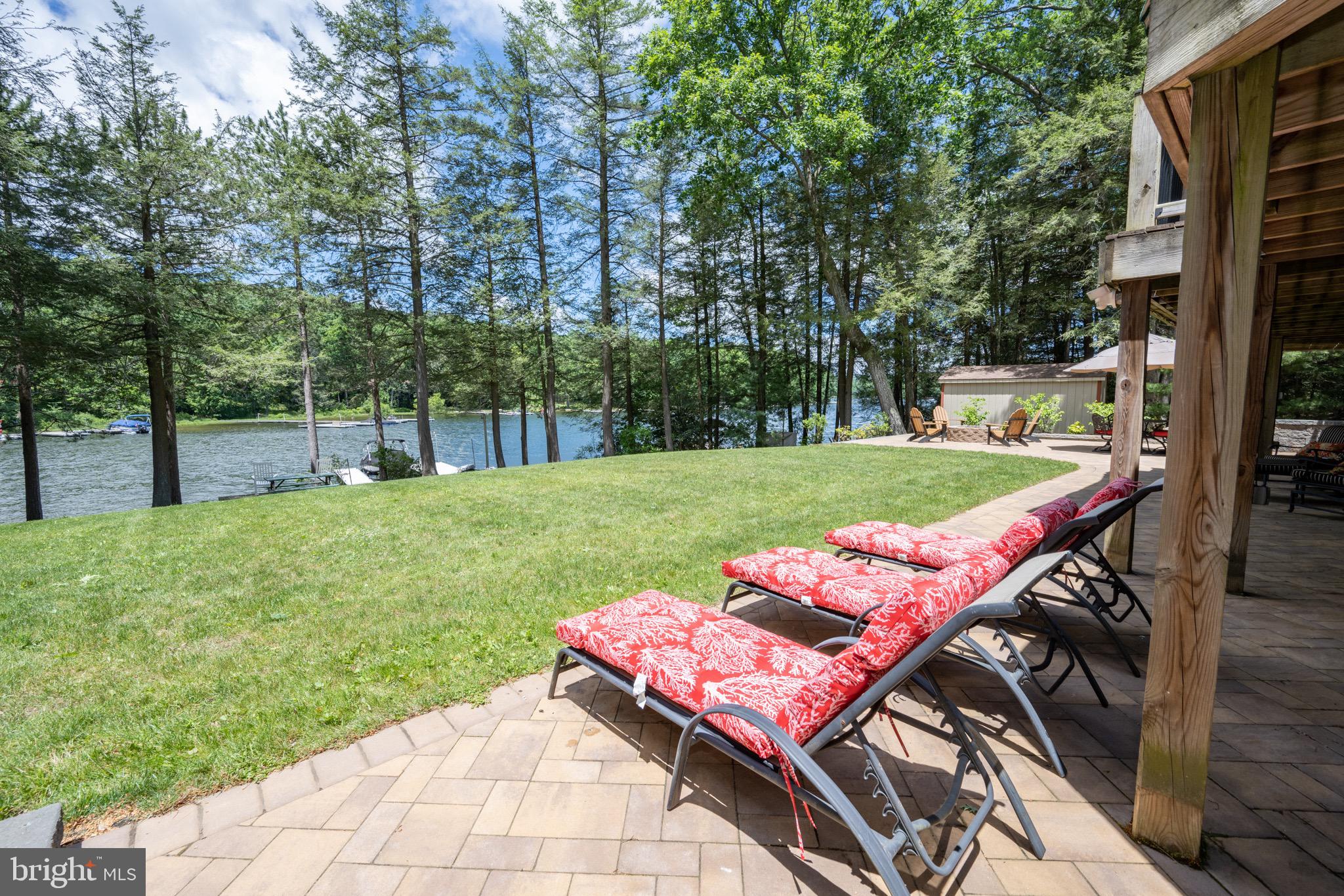 LAKE SHORE DRIVE - Residential