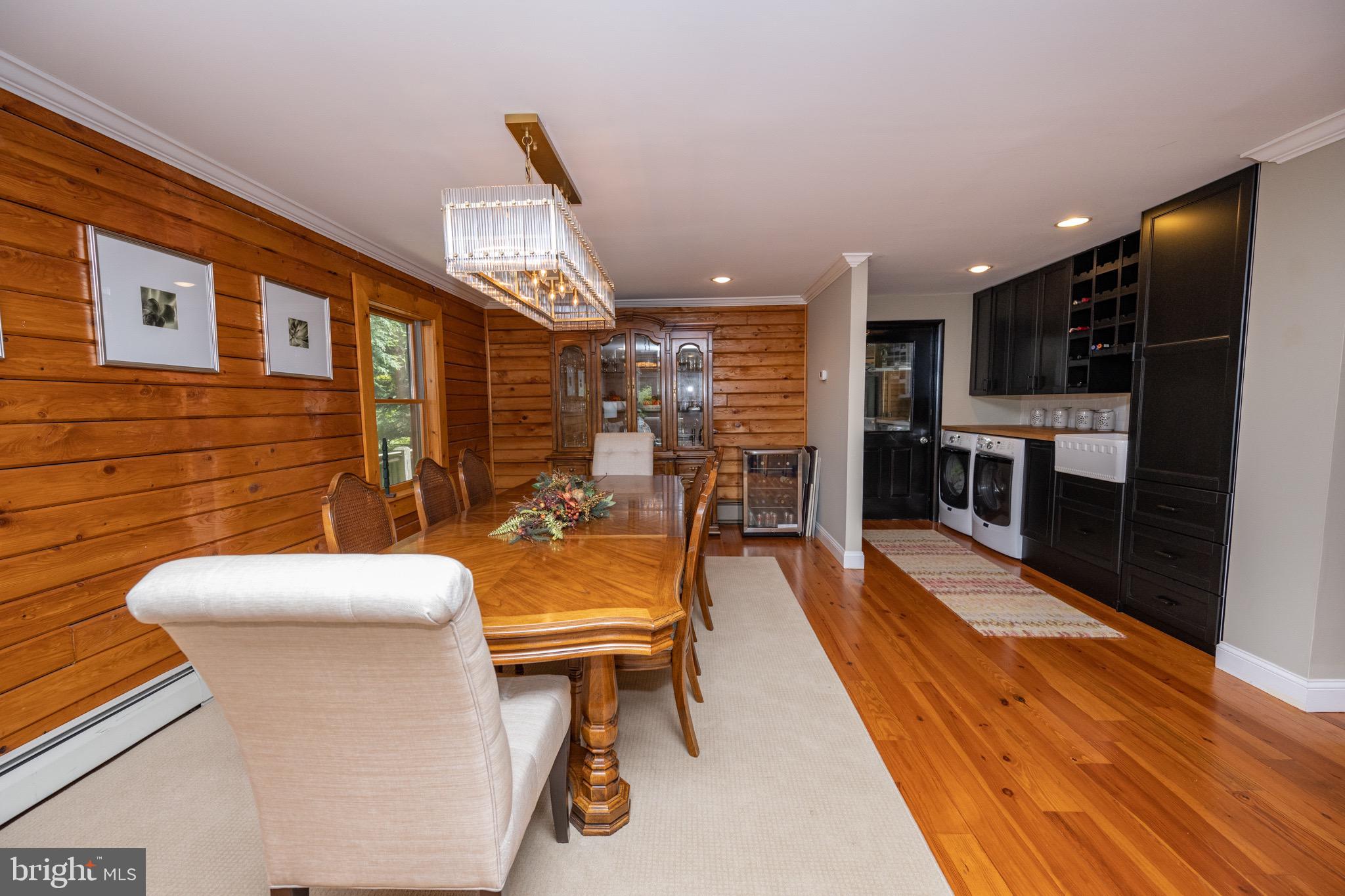 LAKE SHORE DRIVE - Residential