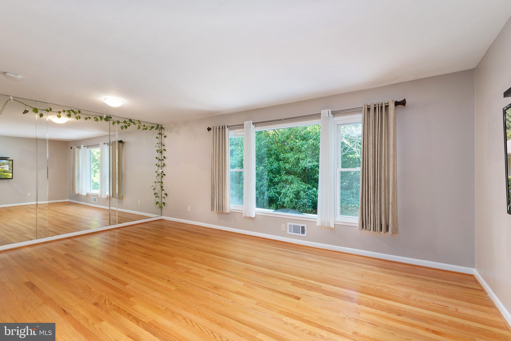 GARRETT FOREST - Residential