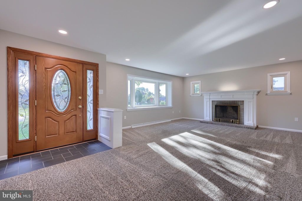 Photo of 64 Glendale Drive, Lancaster, PA 17602 (MLS # PALA2056480)