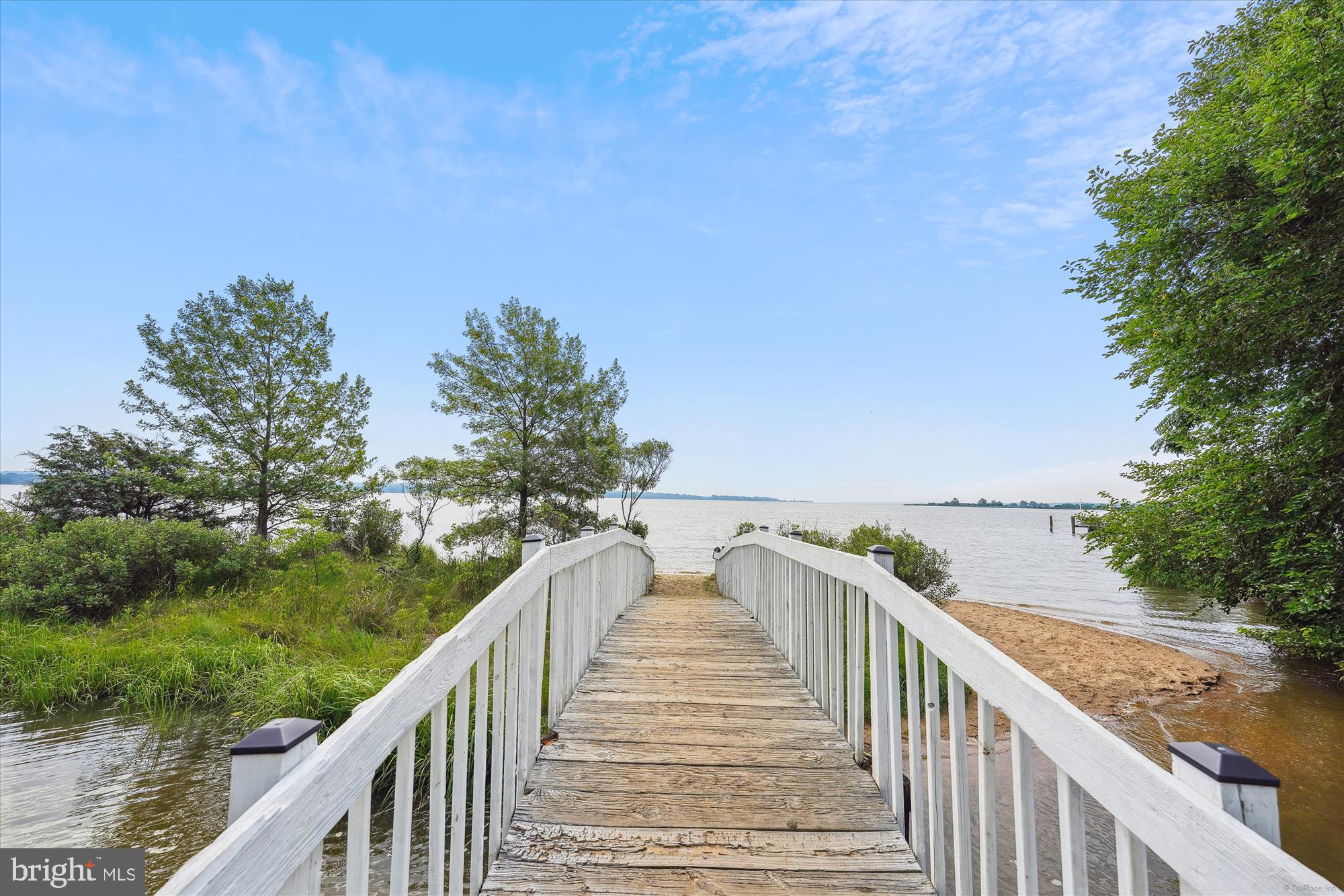 BAY DRIVE