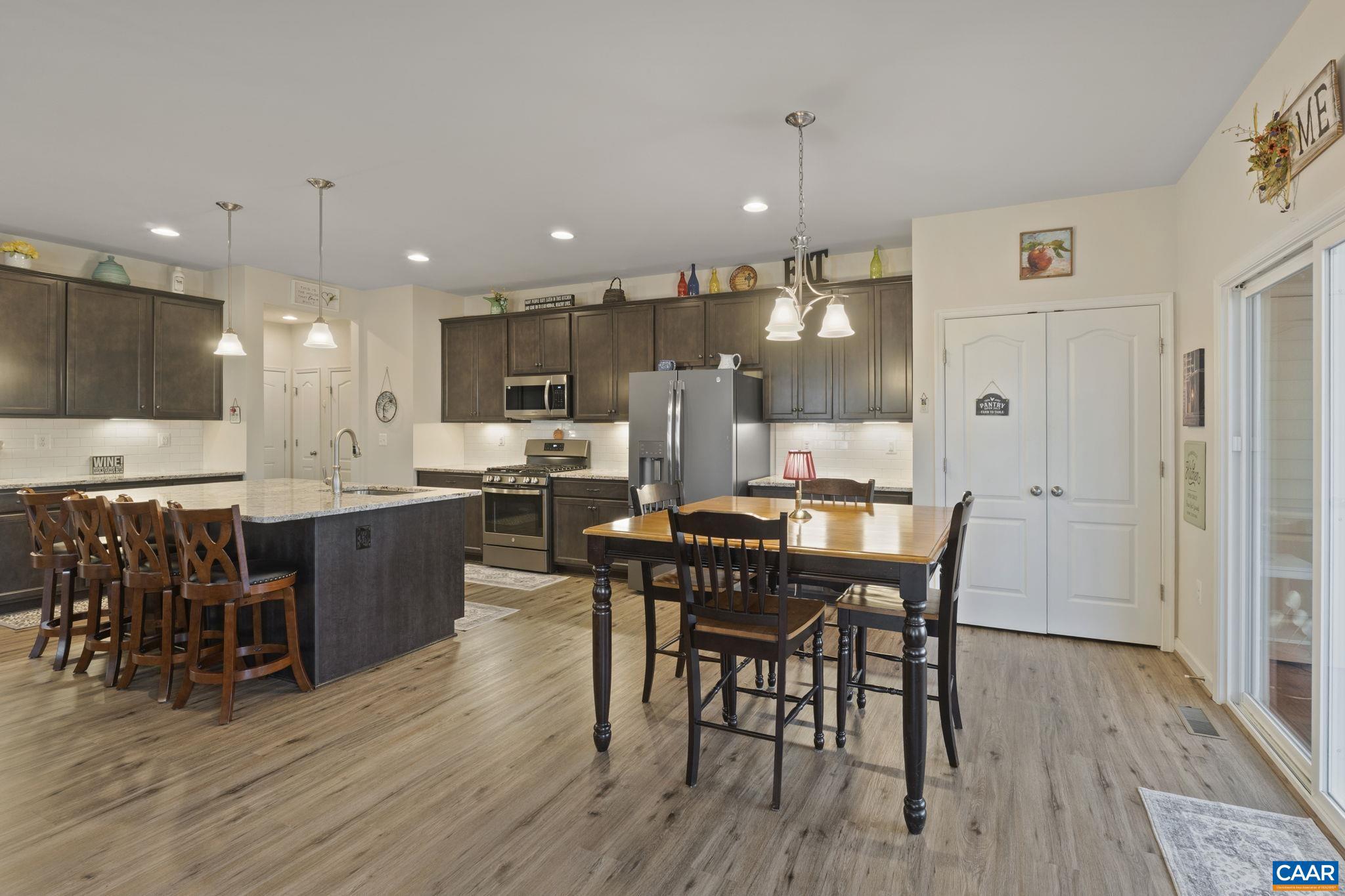 LAKE MONTICELLO - Residential