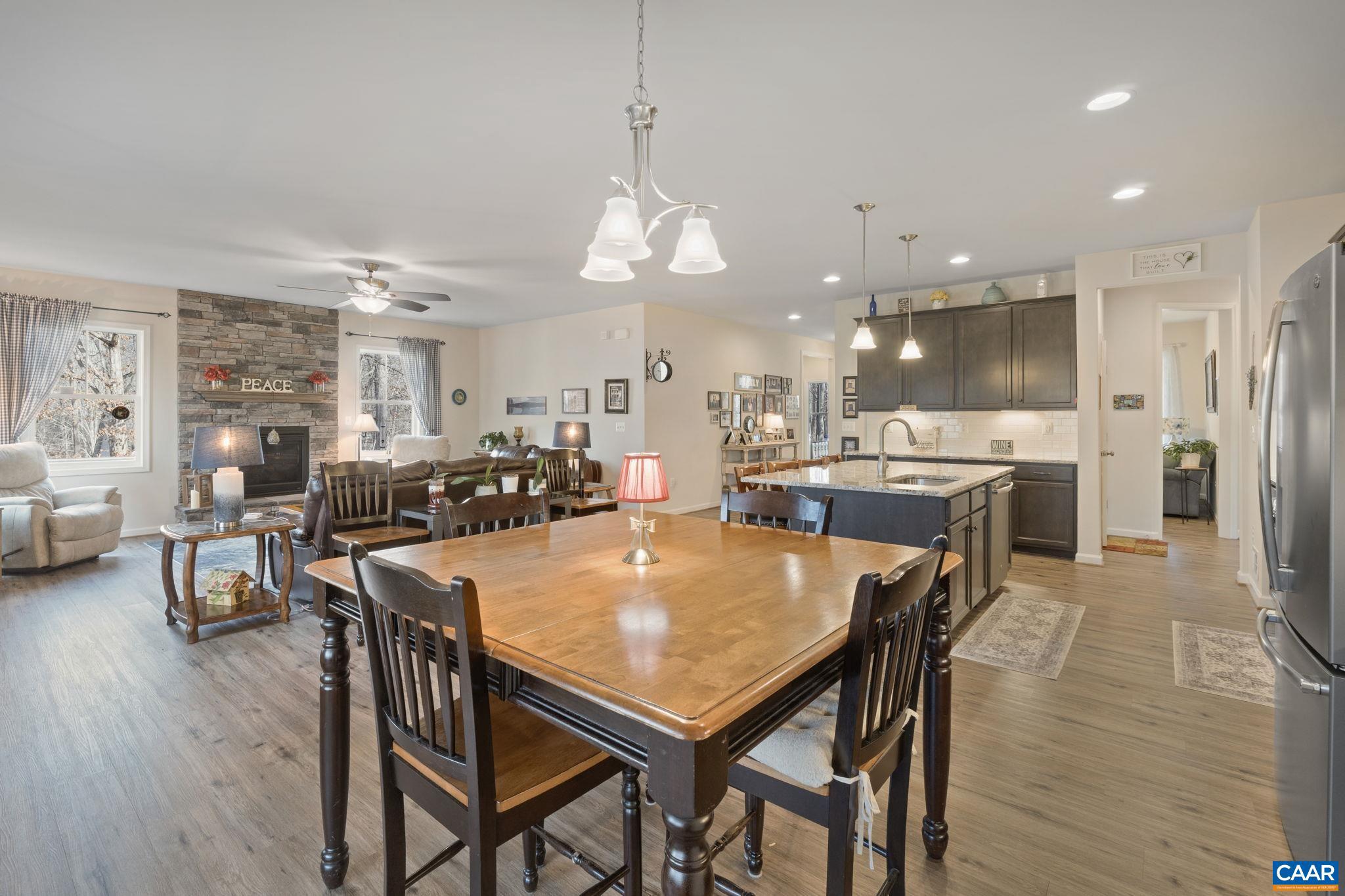 LAKE MONTICELLO - Residential