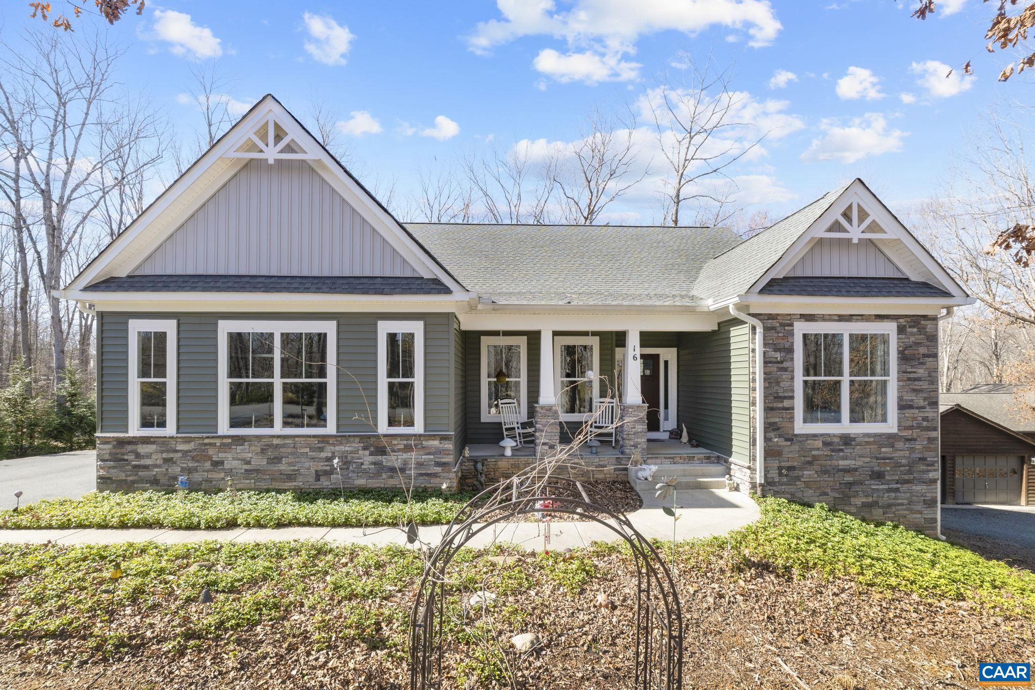 LAKE MONTICELLO - Residential