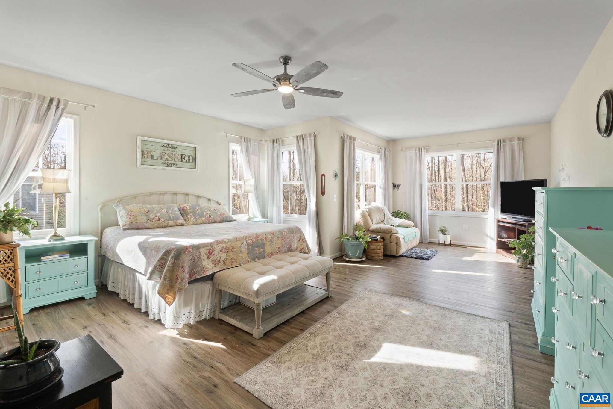 LAKE MONTICELLO - Residential