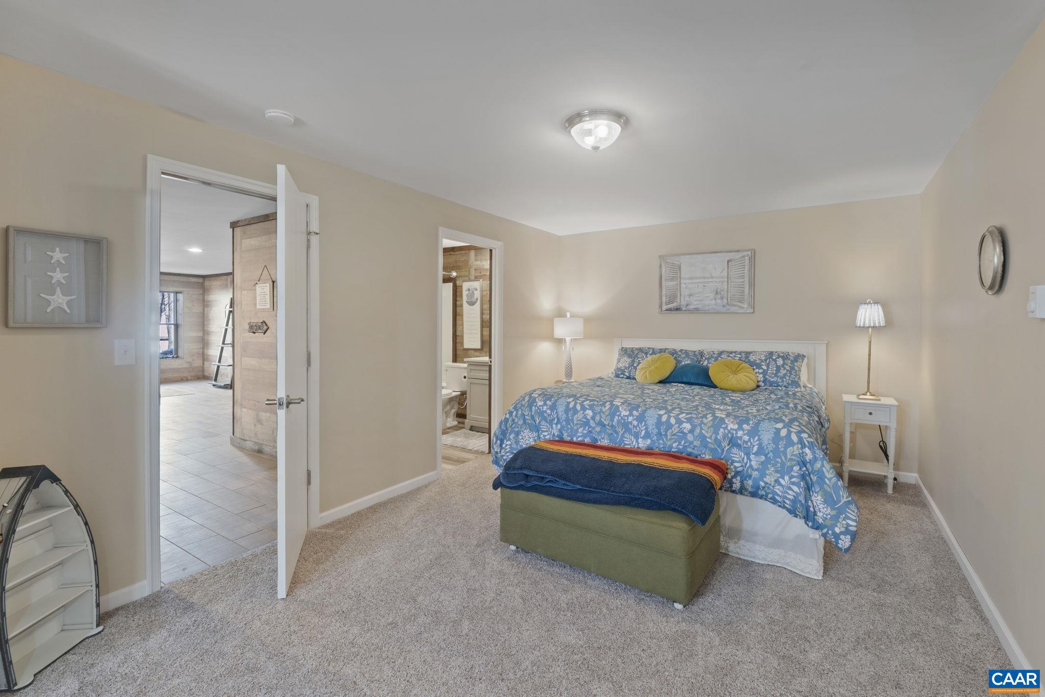 LAKE MONTICELLO - Residential