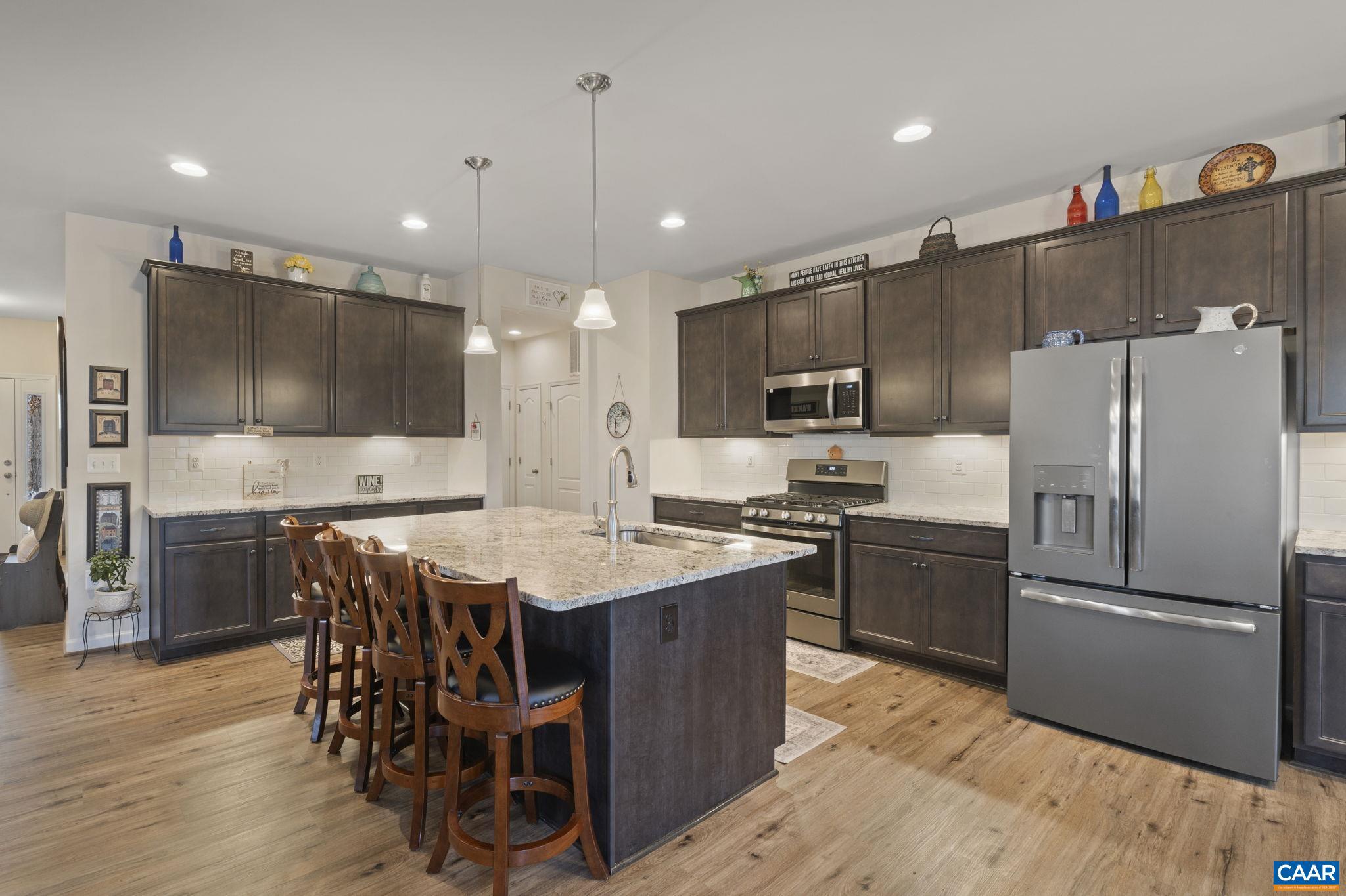 LAKE MONTICELLO - Residential