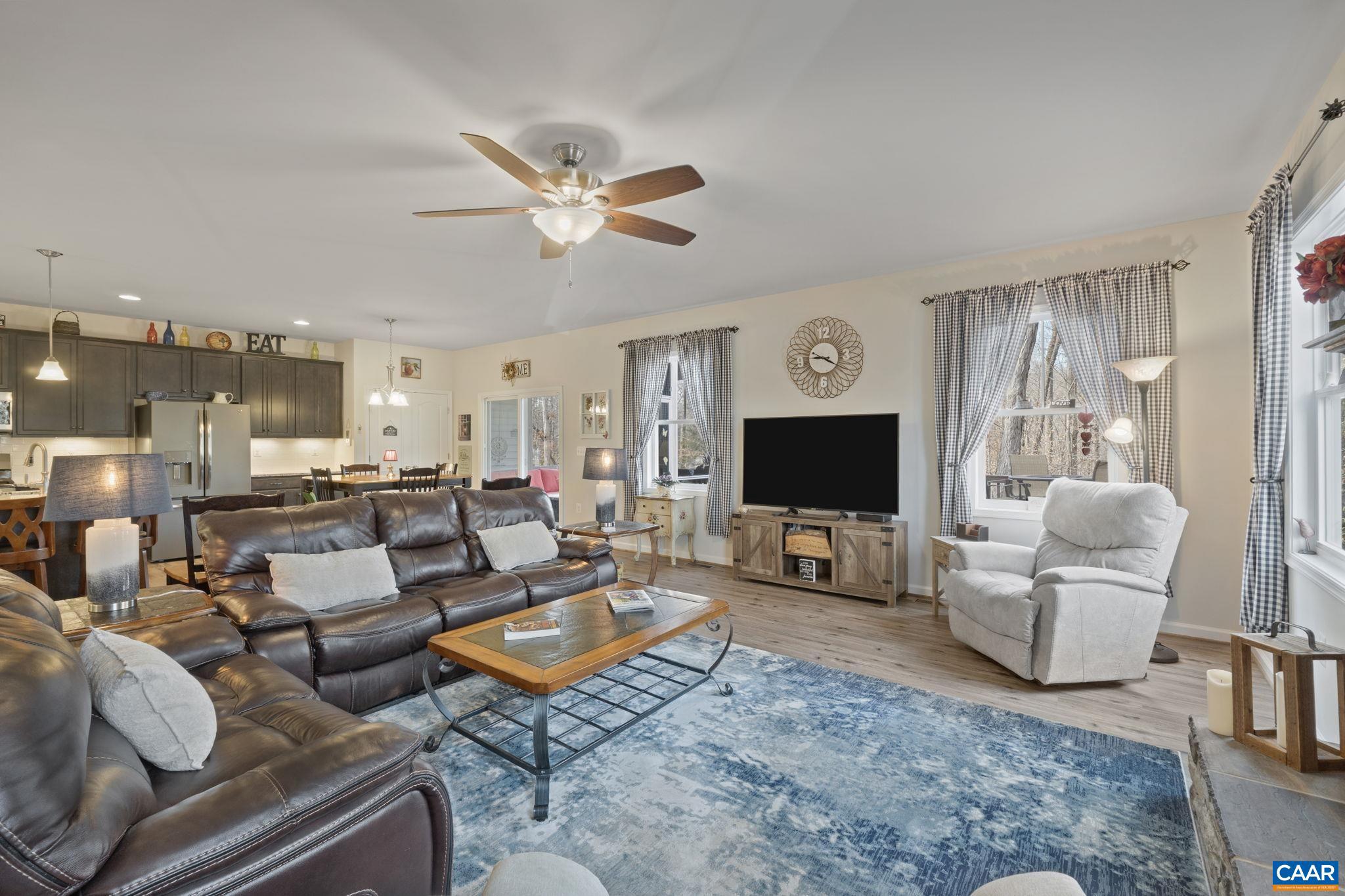 LAKE MONTICELLO - Residential