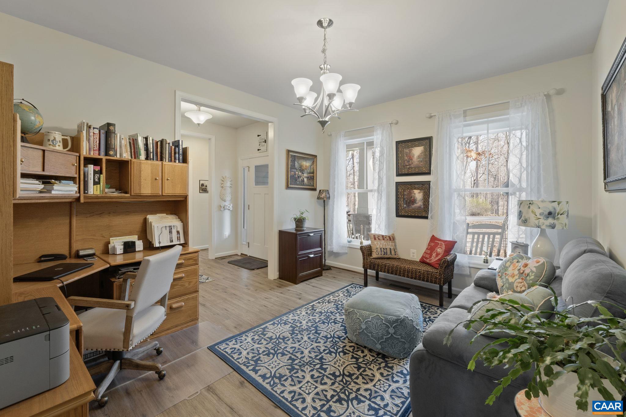 LAKE MONTICELLO - Residential