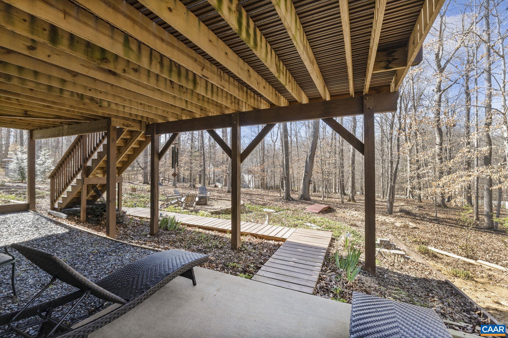 LAKE MONTICELLO - Residential