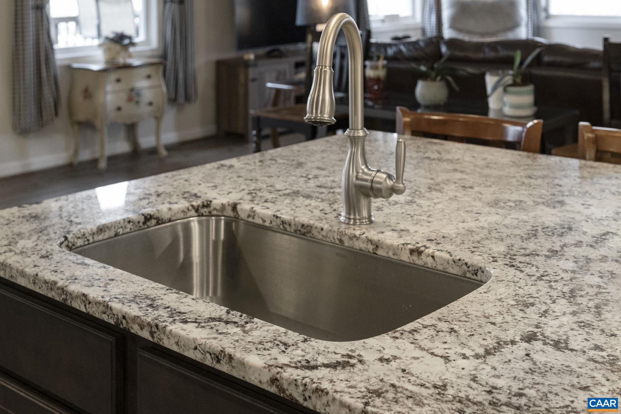 LAKE MONTICELLO - Residential