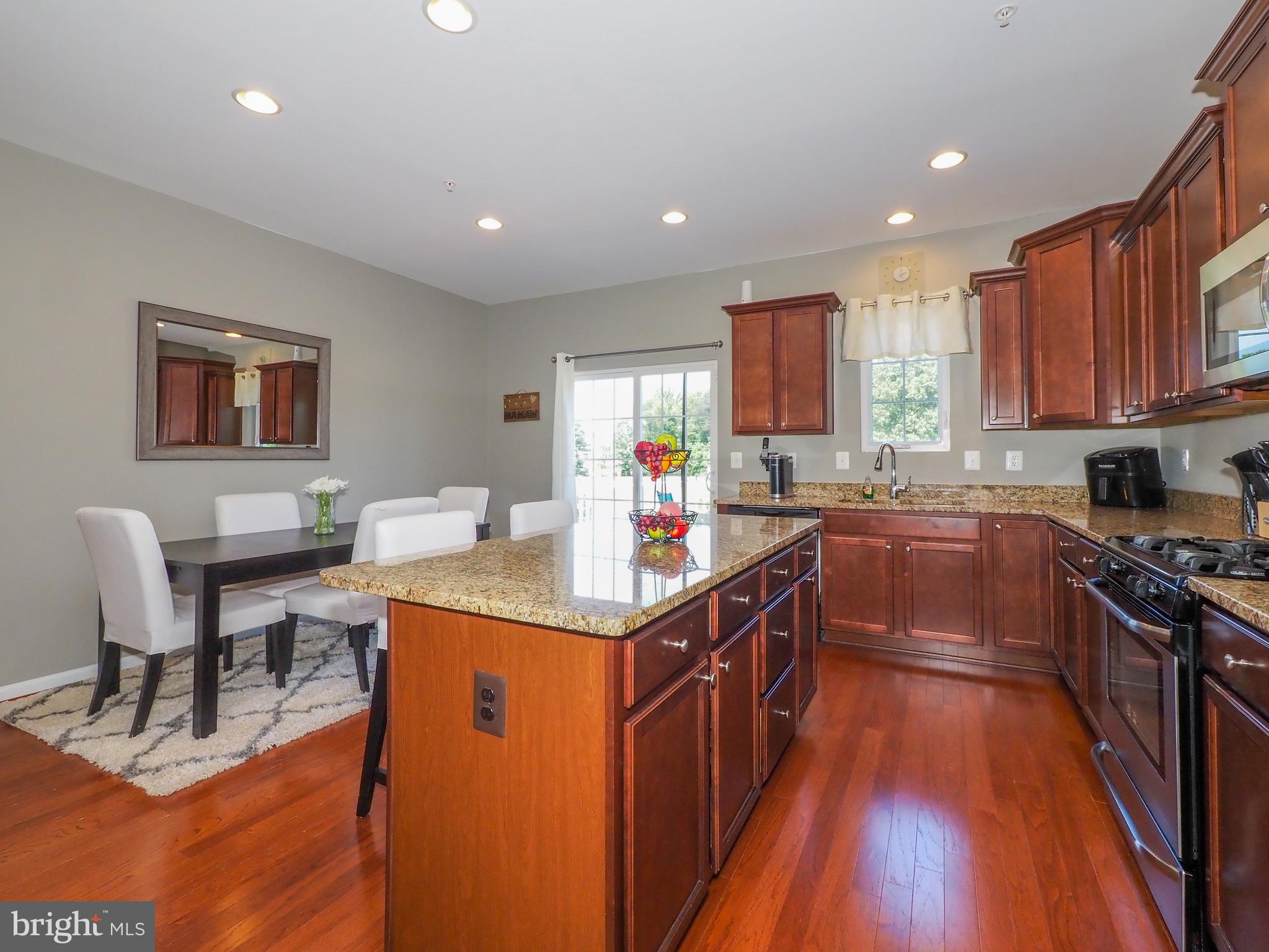 THE POINTE AT TANYARD SPRINGS - Residential