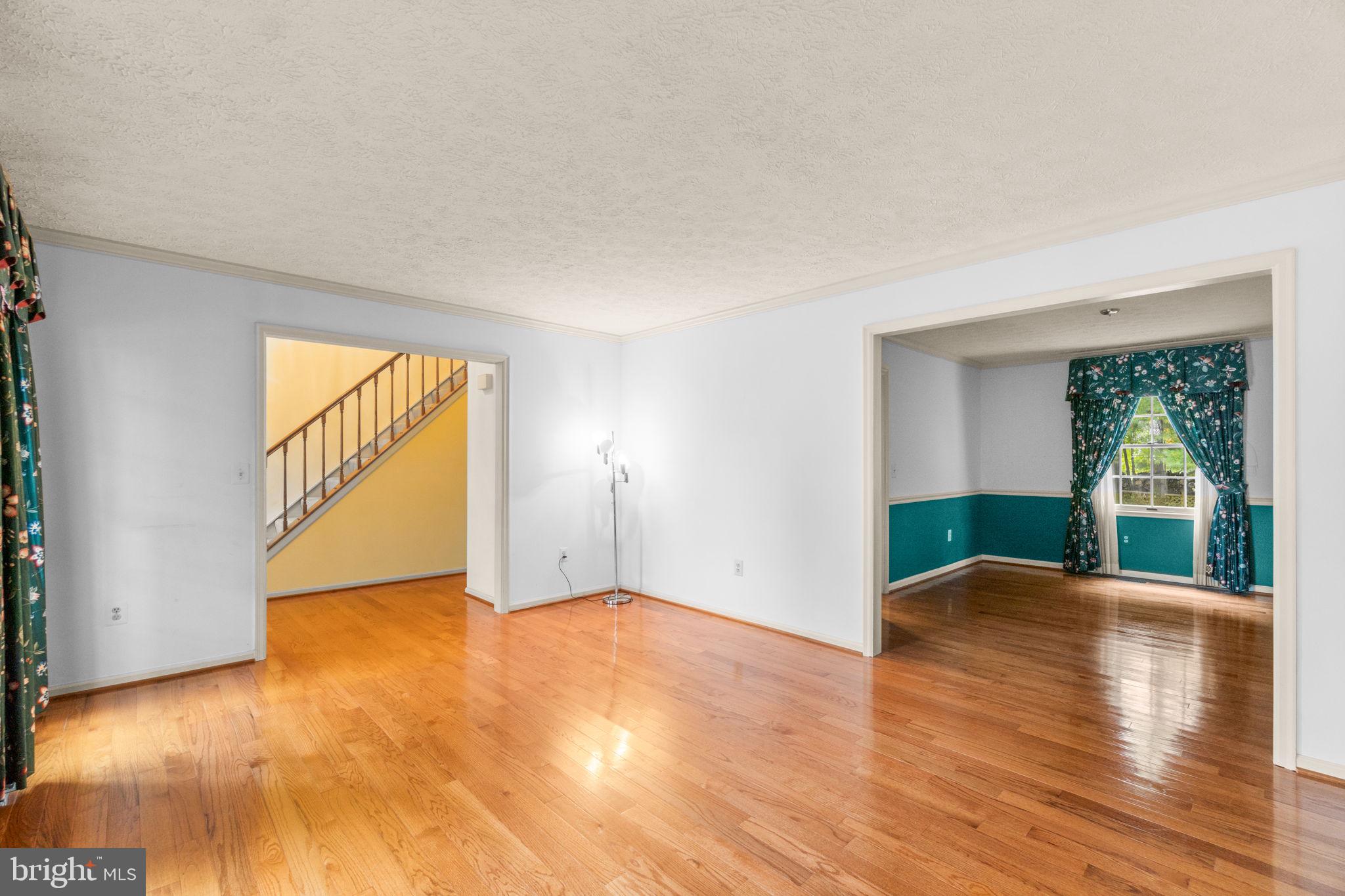 7 BIEHL COURT