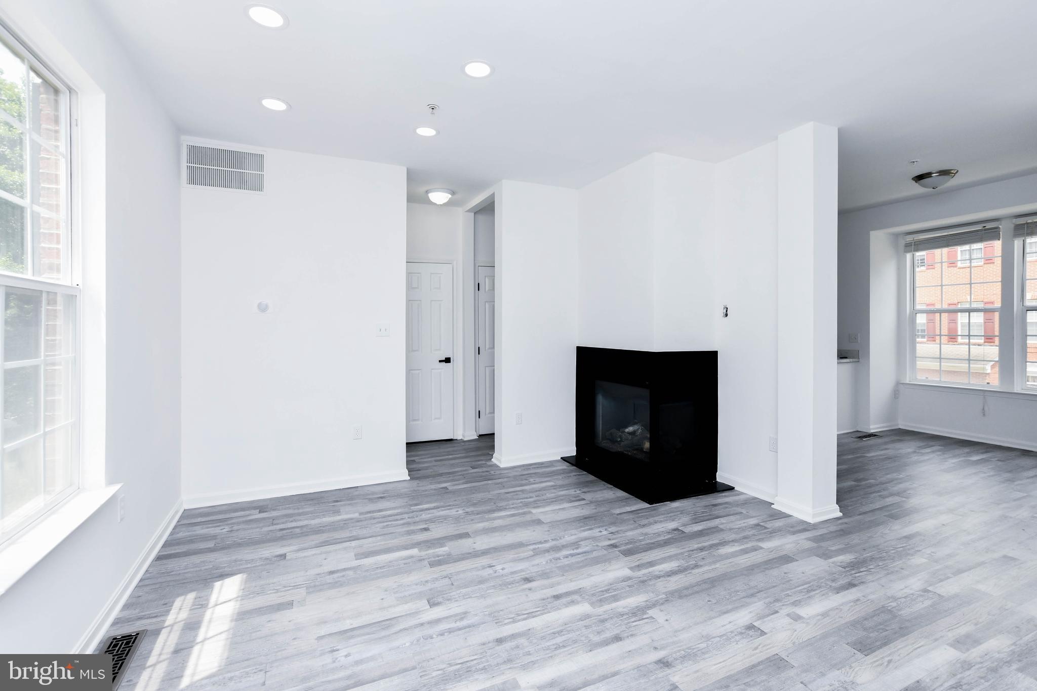 HIGHLAND GATE - Residential