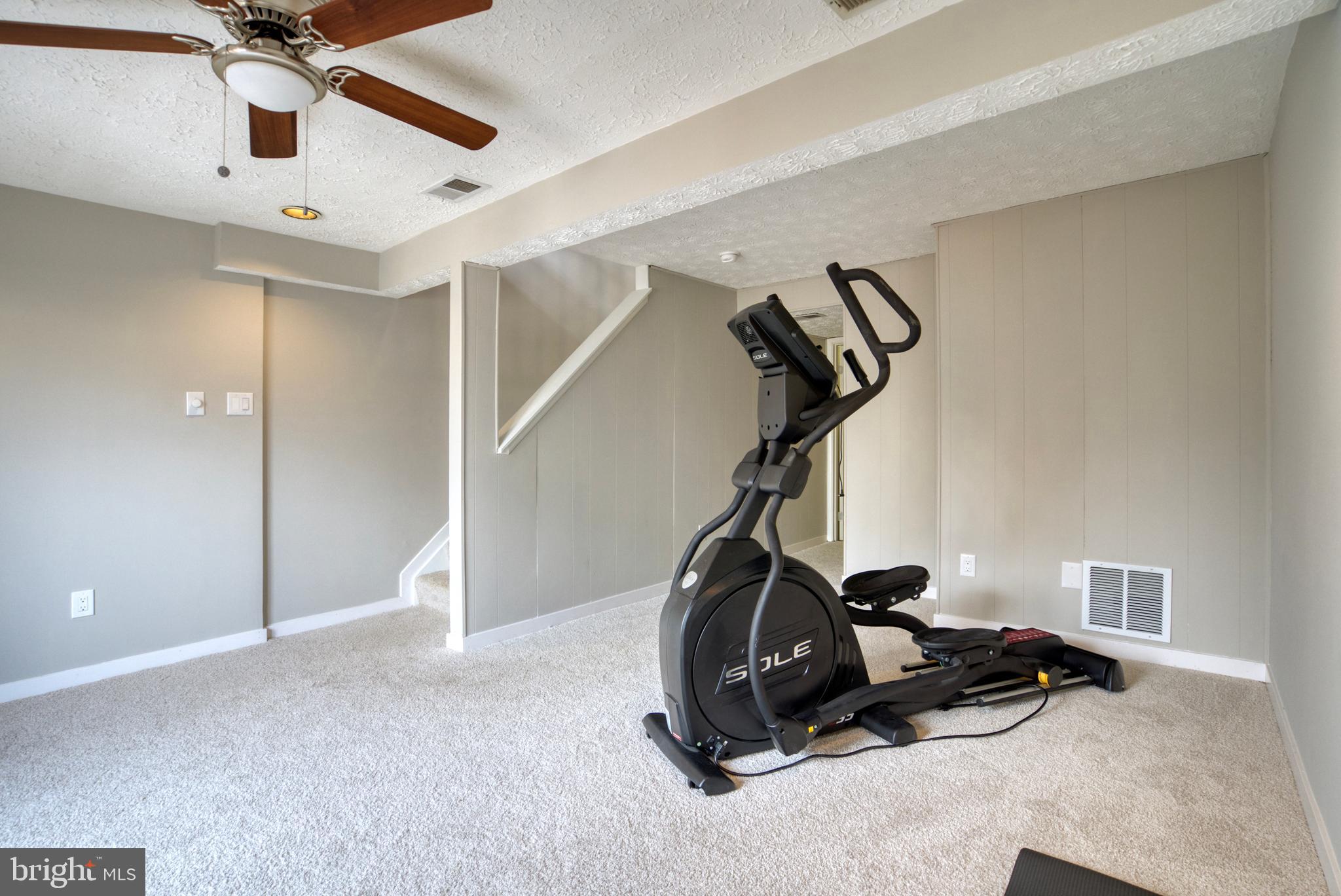 NEWINGTON FOREST - Residential