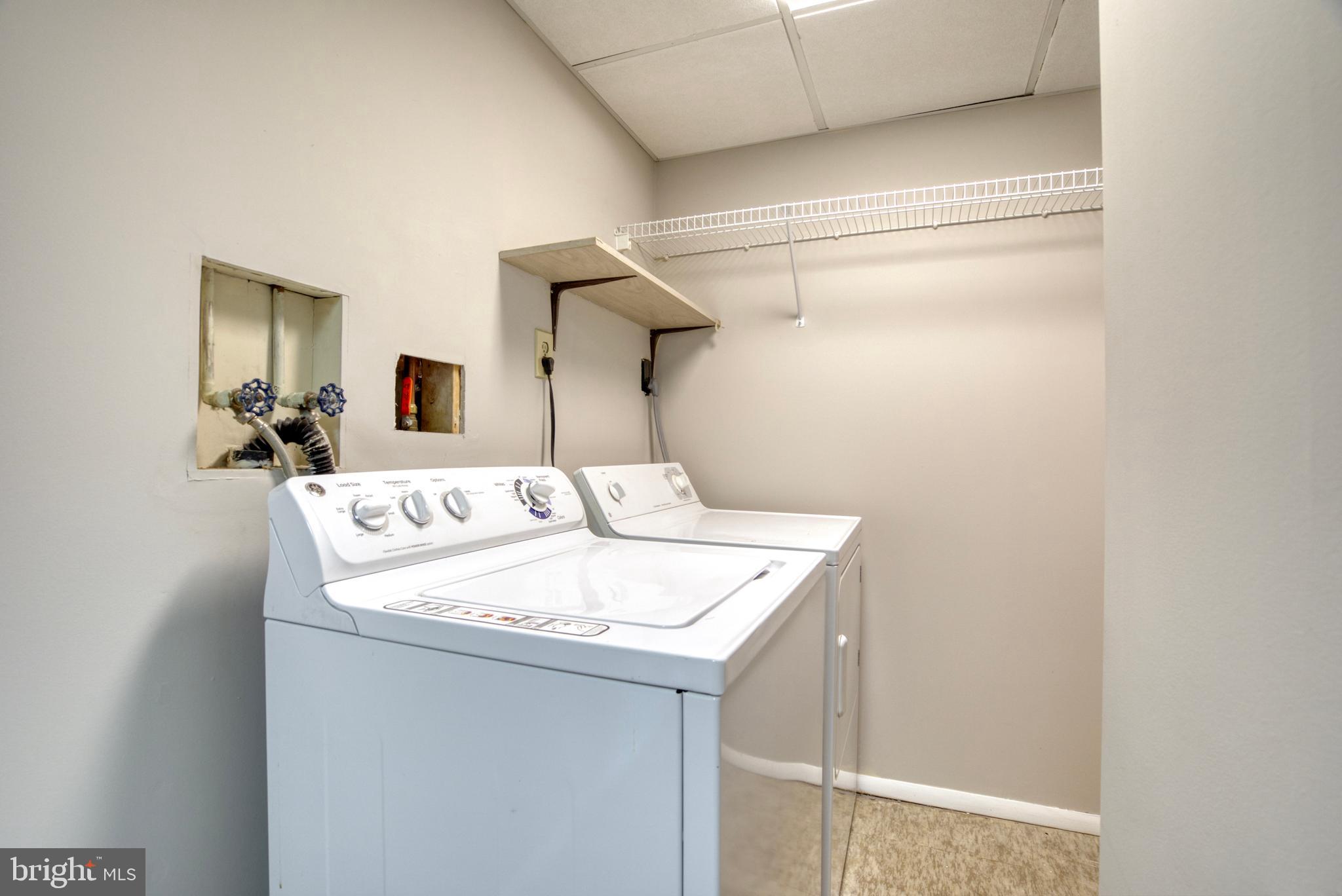 NEWINGTON FOREST - Residential