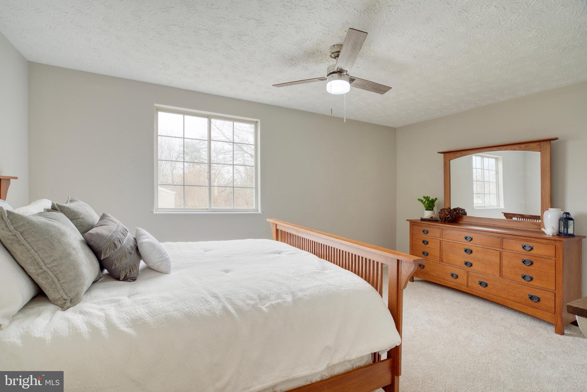 NEWINGTON FOREST - Residential