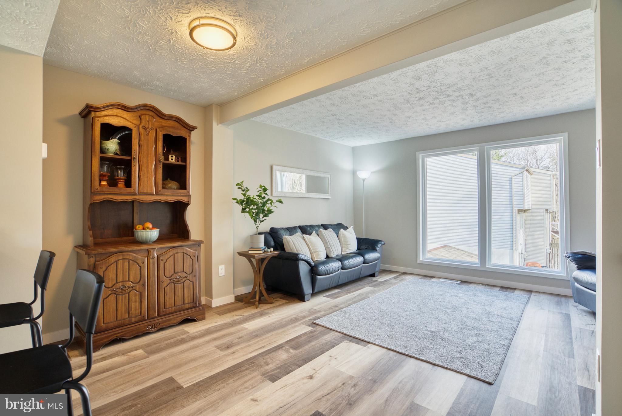 NEWINGTON FOREST - Residential