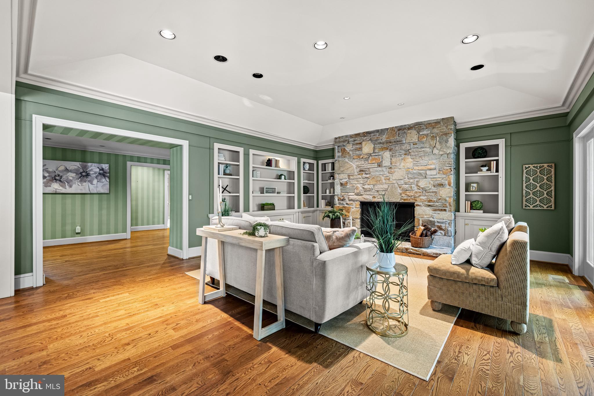 ROCKLAND - Residential