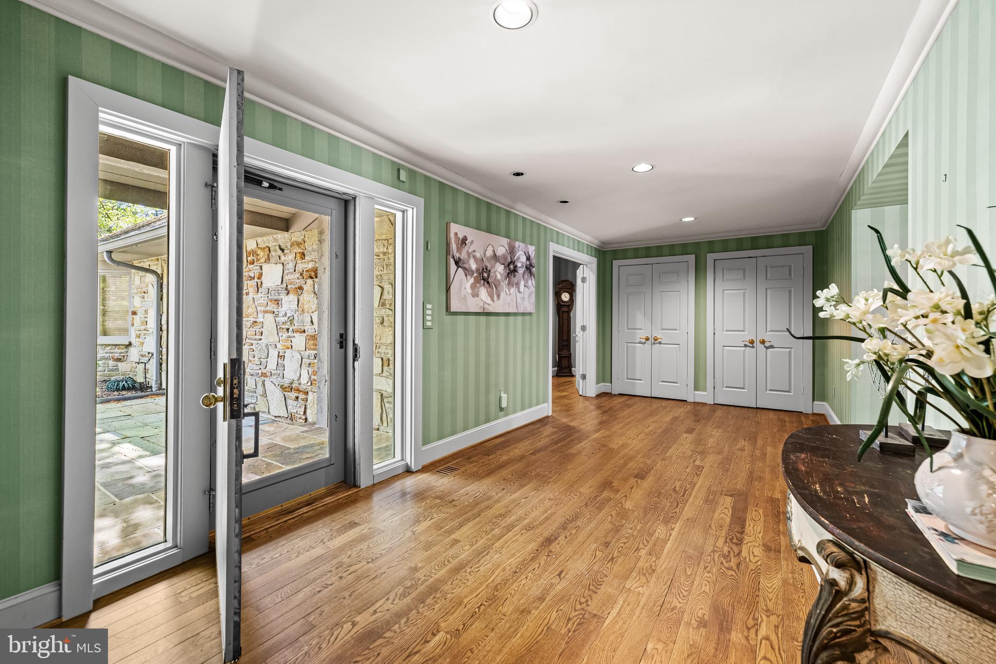 ROCKLAND - Residential