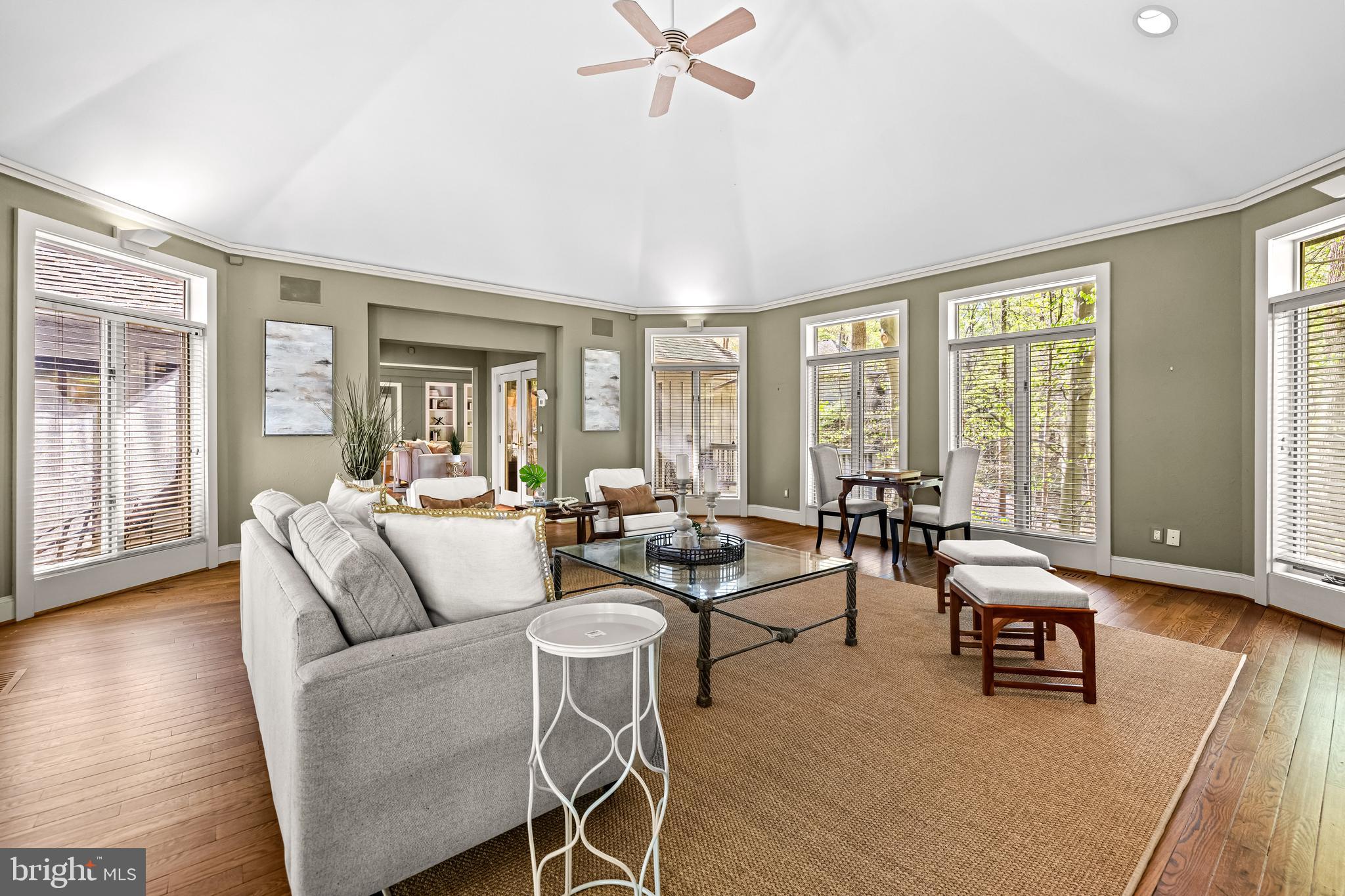 ROCKLAND - Residential