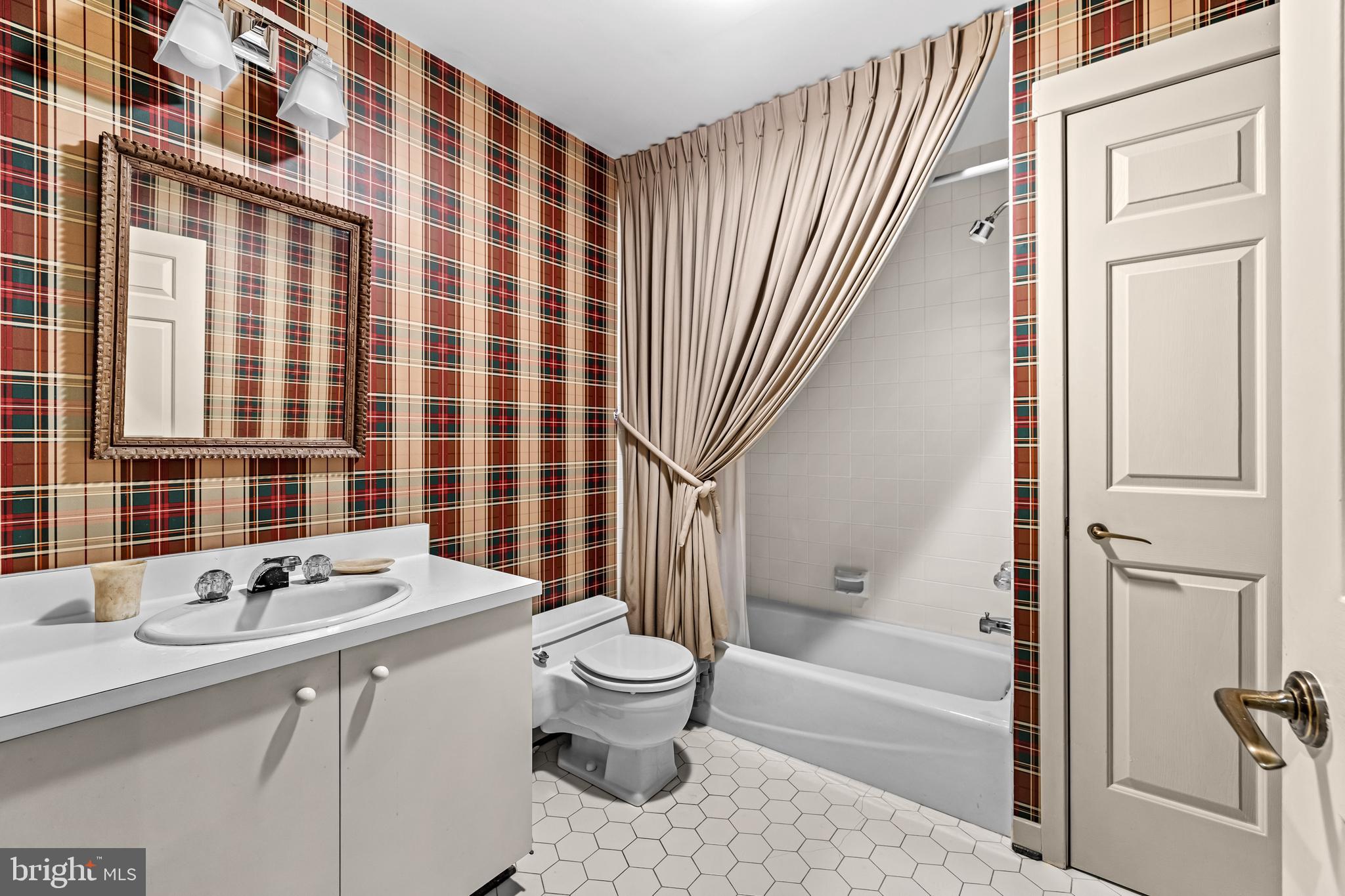 ROCKLAND - Residential