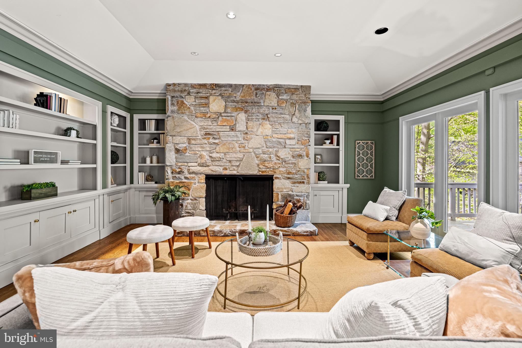 ROCKLAND - Residential