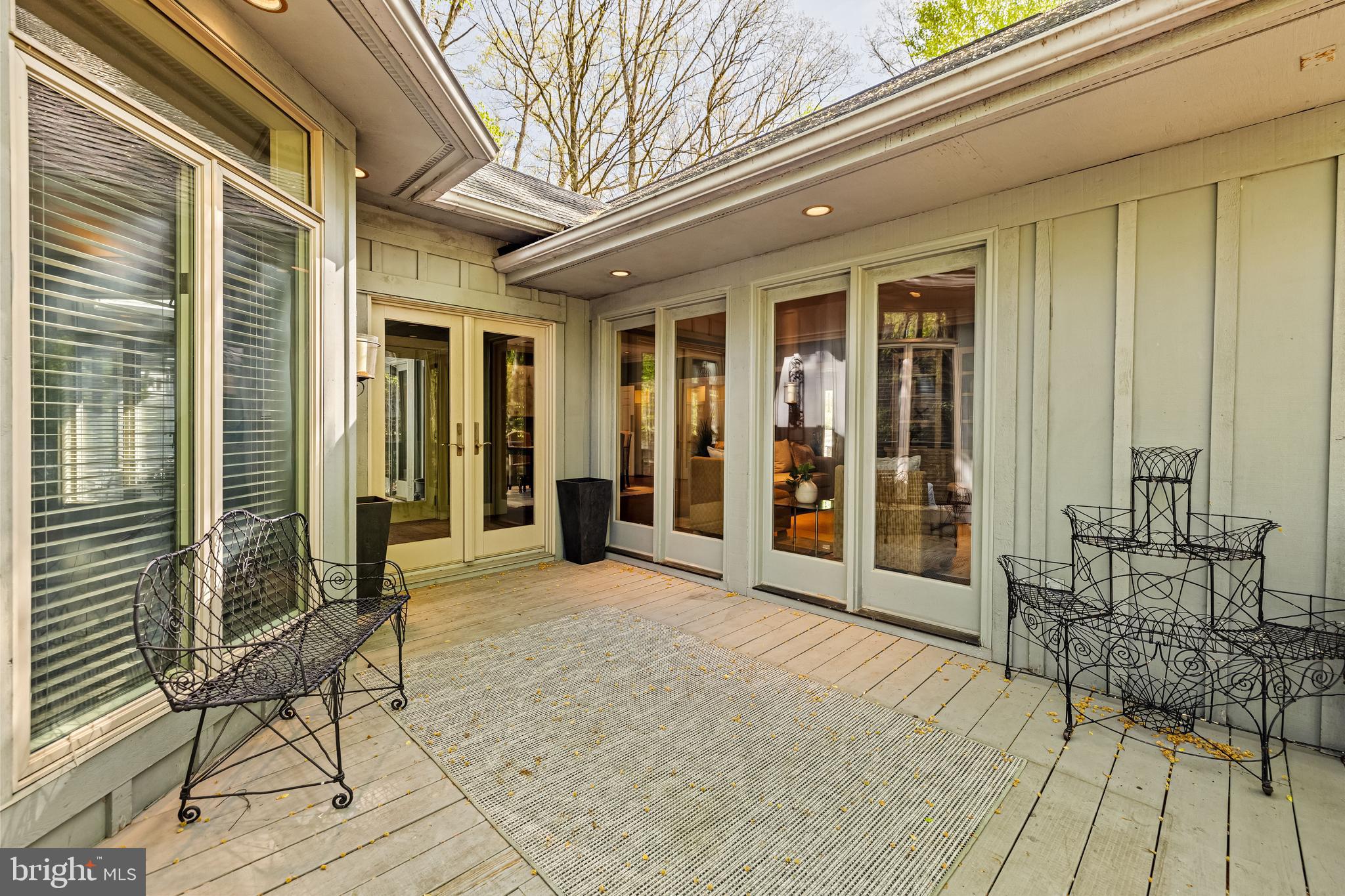 ROCKLAND - Residential