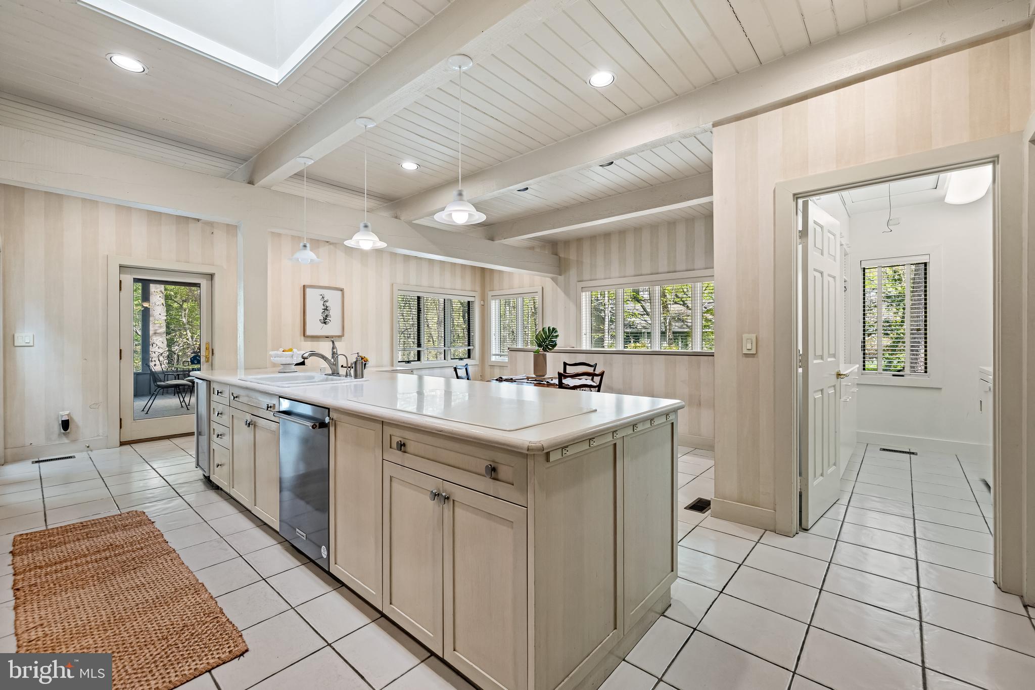 ROCKLAND - Residential