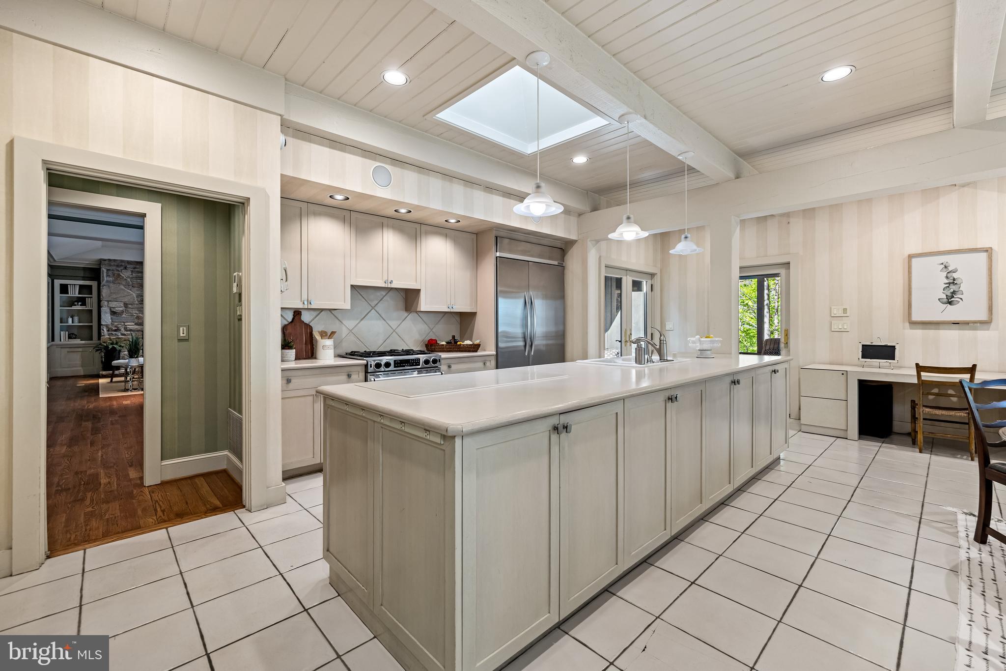 ROCKLAND - Residential