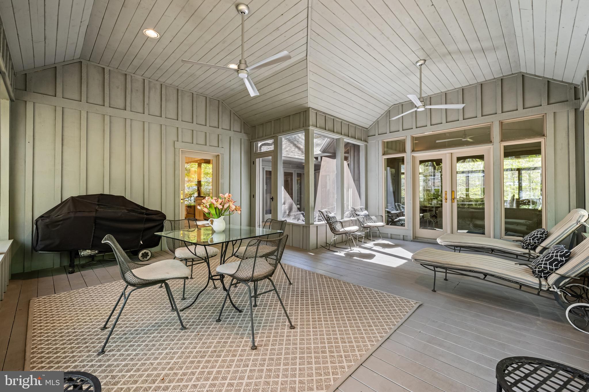 ROCKLAND - Residential