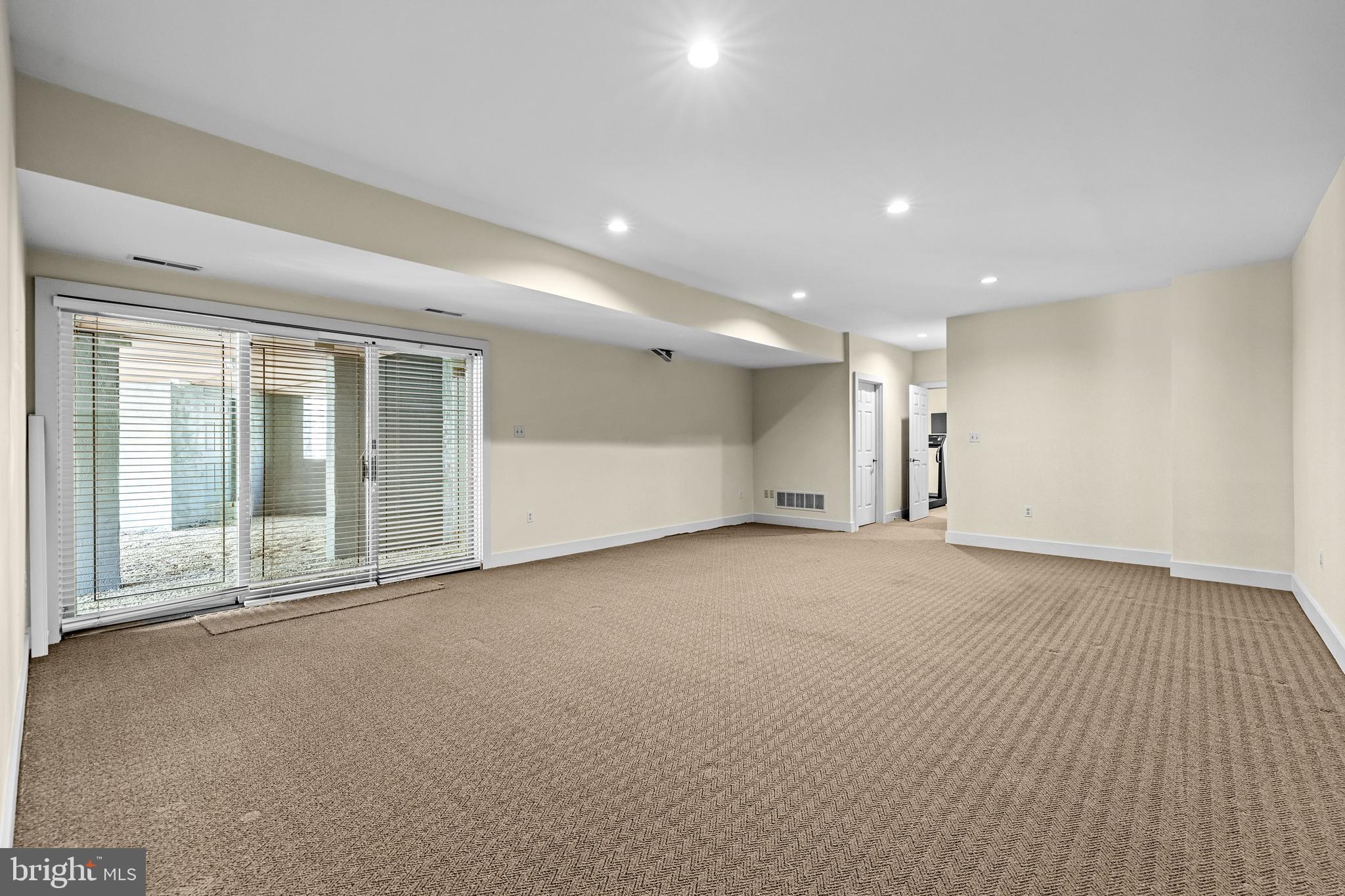 ROCKLAND - Residential