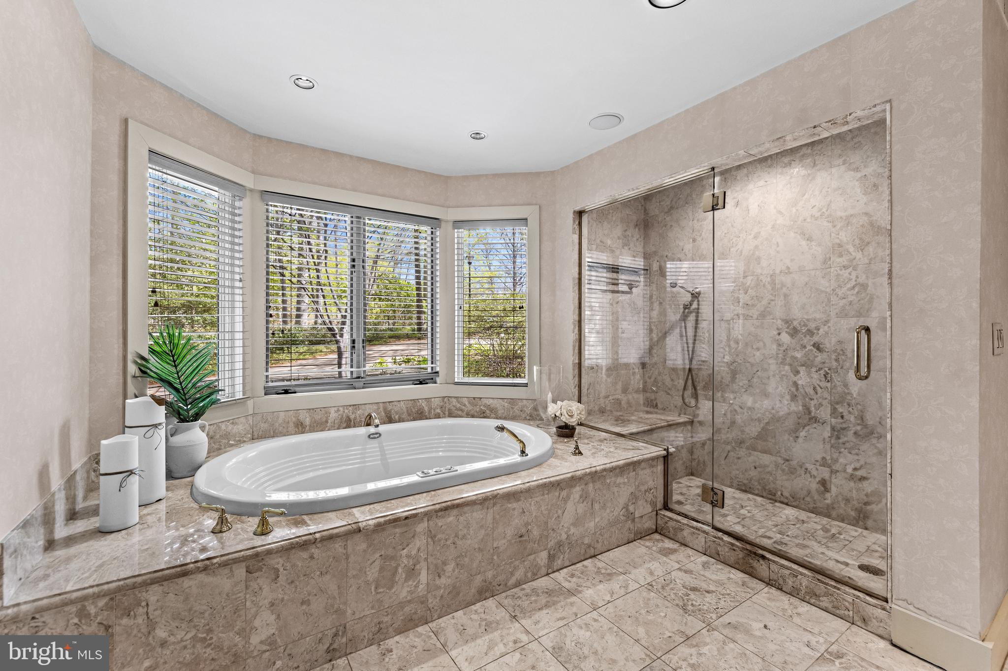 ROCKLAND - Residential