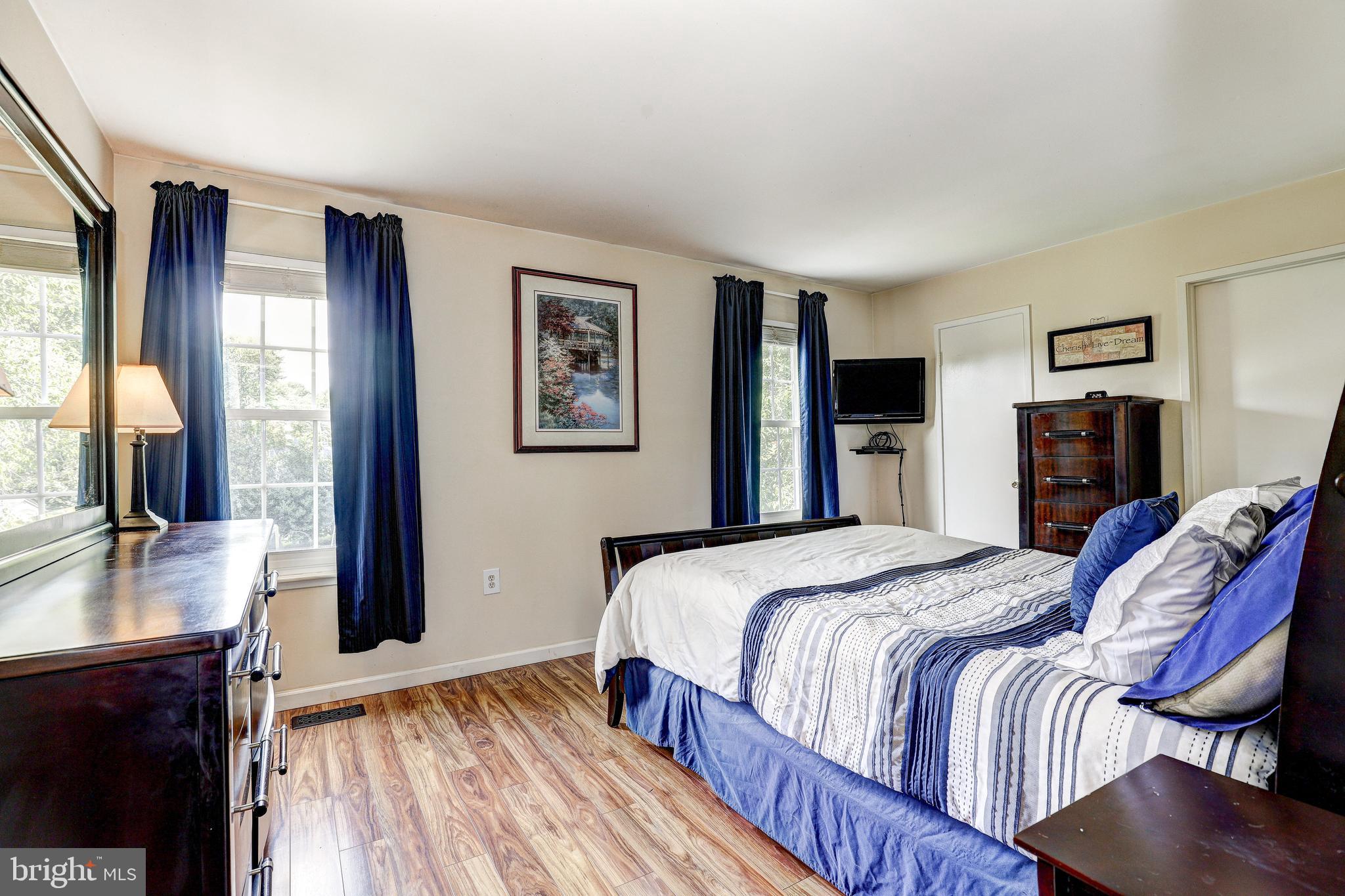 CHURCHILL TOWN SECTOR - Residential