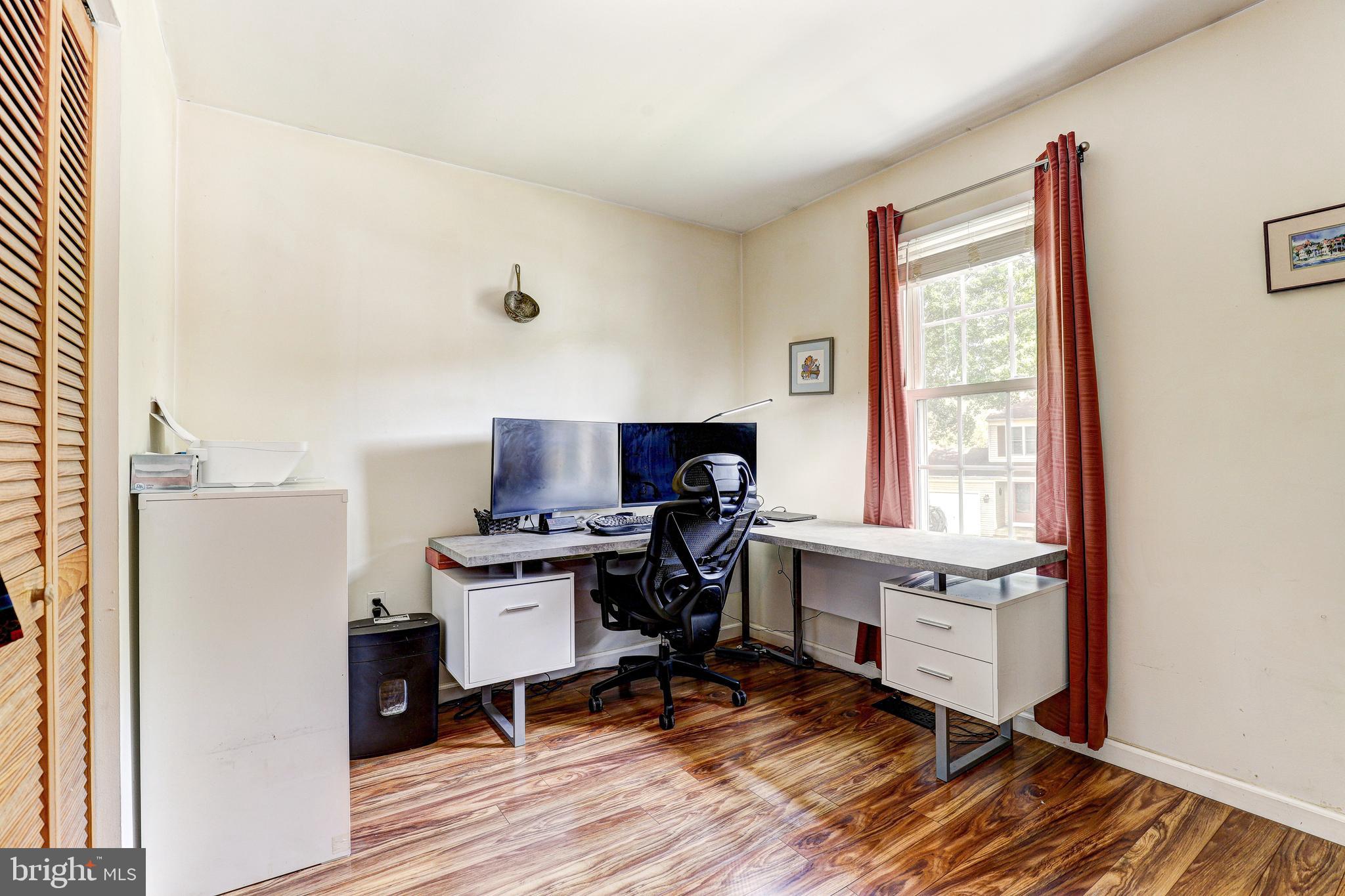 CHURCHILL TOWN SECTOR - Residential