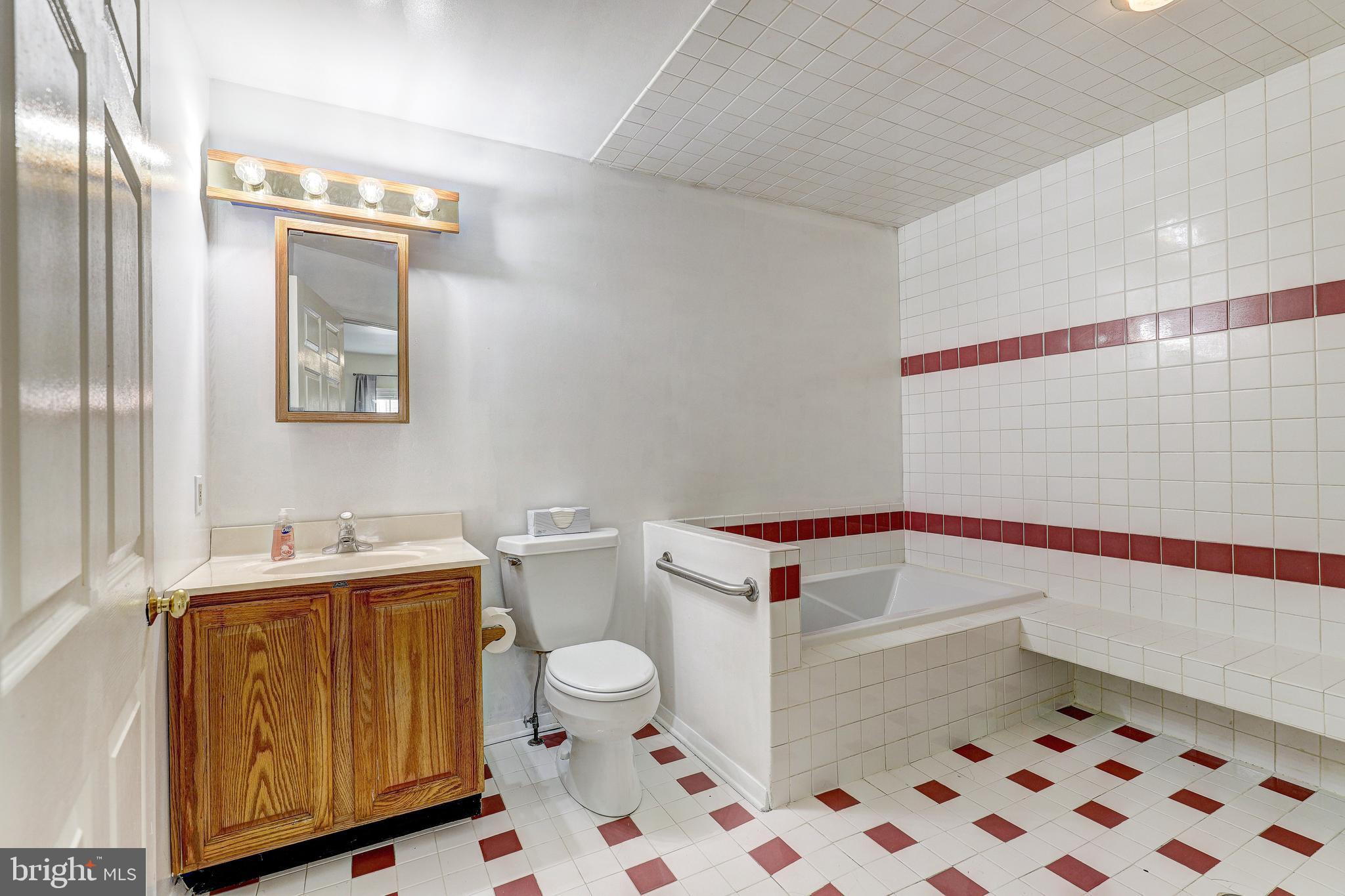 CHURCHILL TOWN SECTOR - Residential