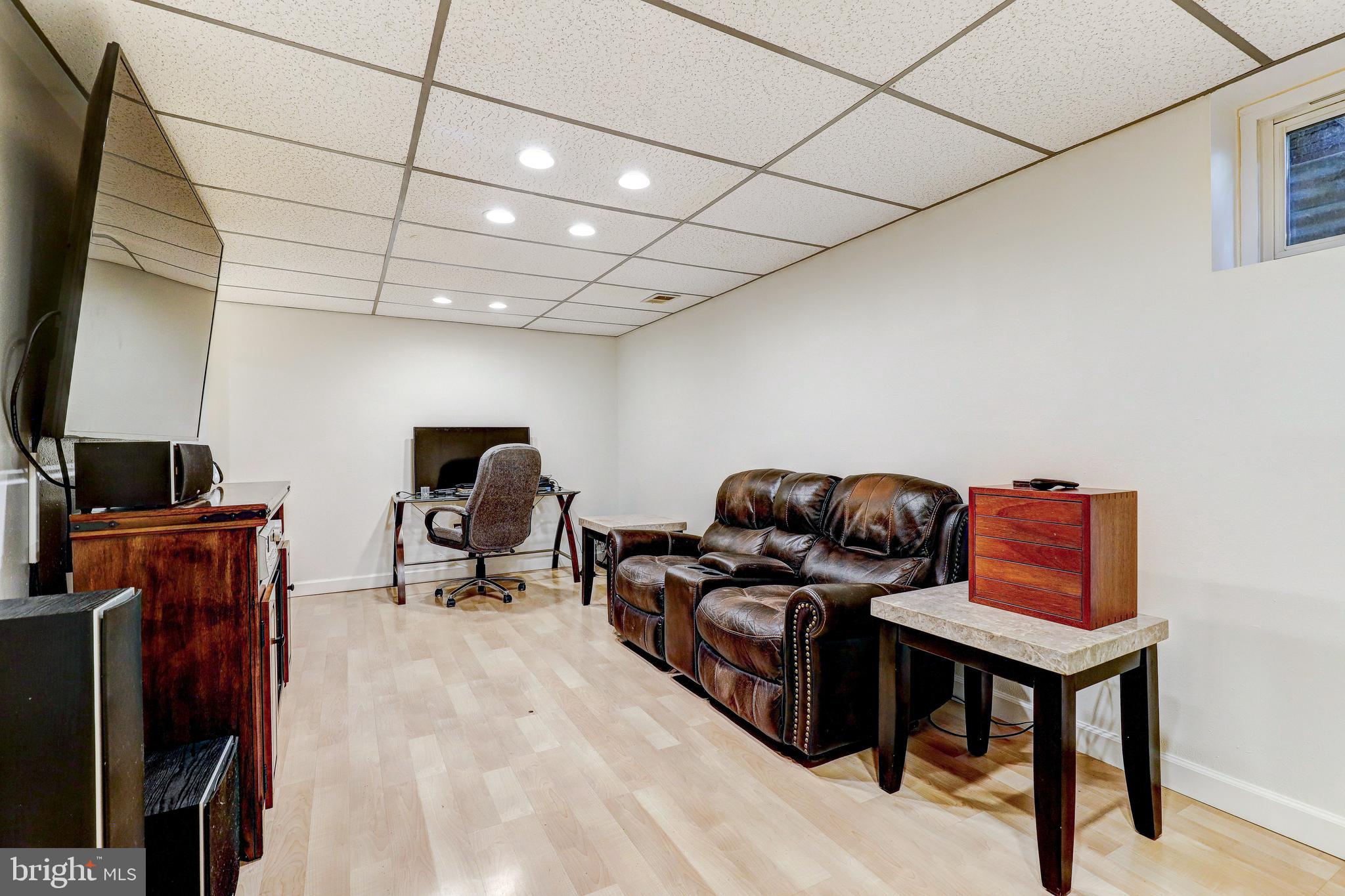 CHURCHILL TOWN SECTOR - Residential