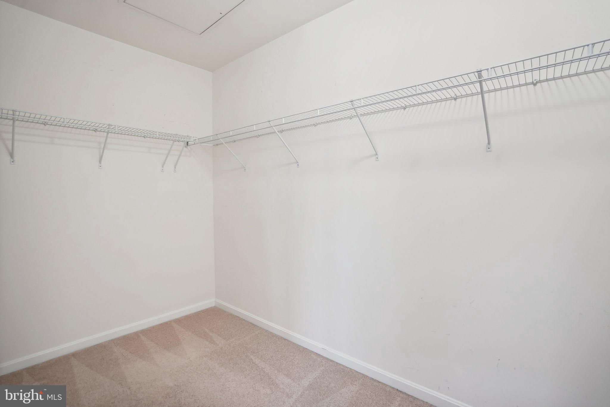 LANSDOWNE TOWN CENTER CONDOS - Residential