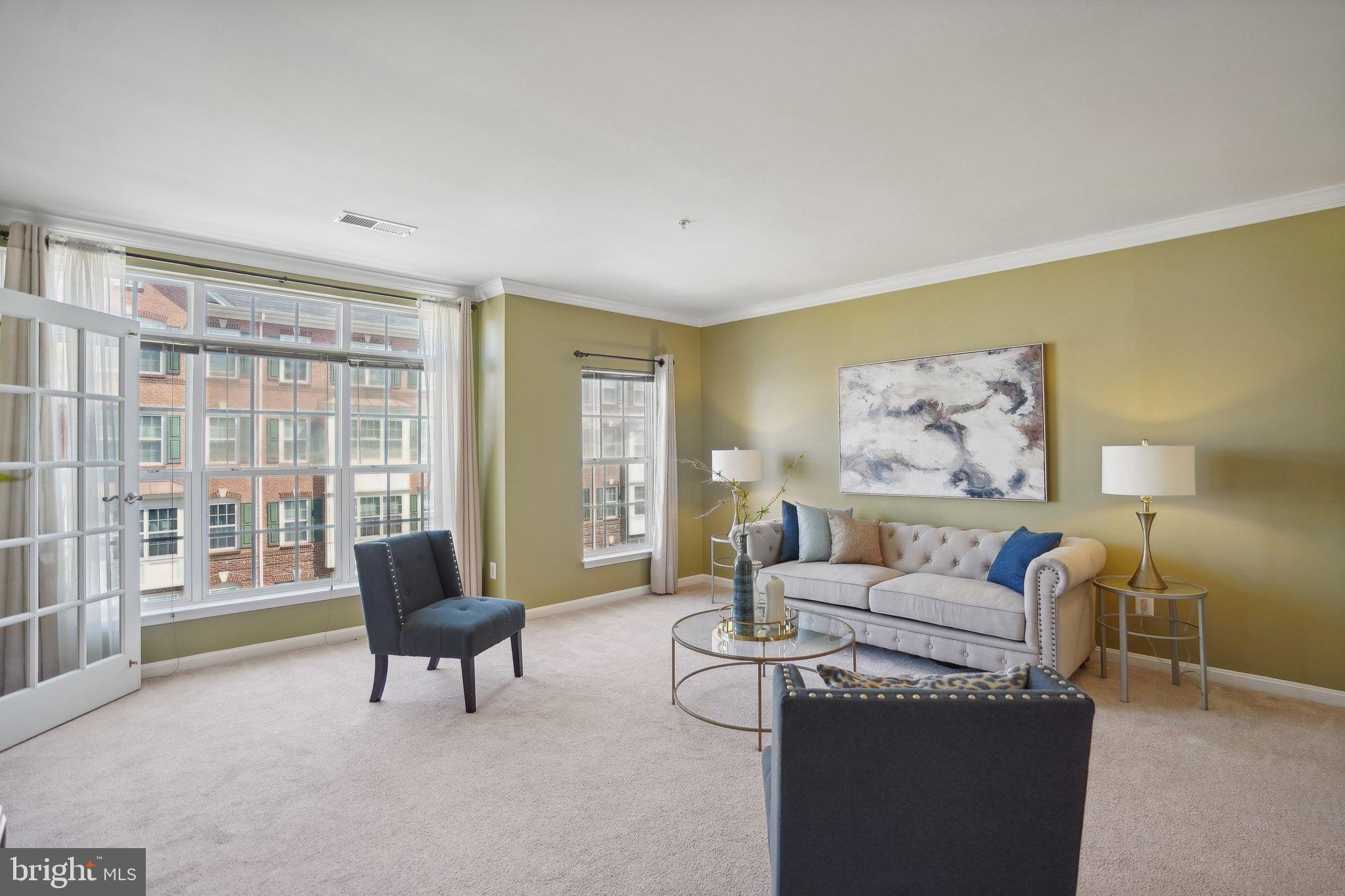 LANSDOWNE TOWN CENTER CONDOS - Residential