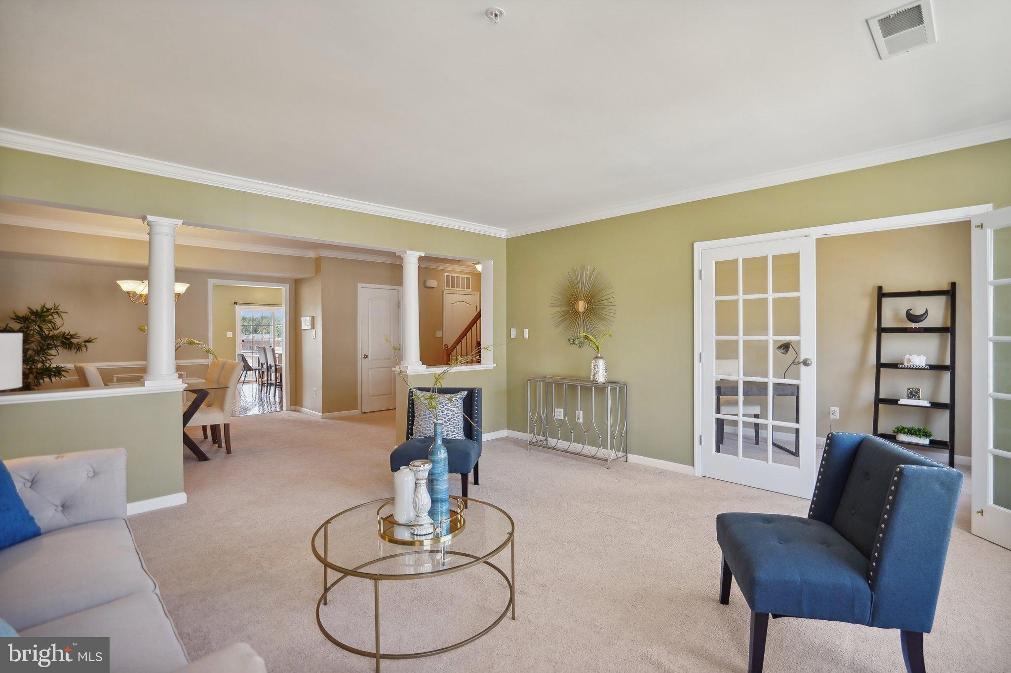 LANSDOWNE TOWN CENTER CONDOS - Residential