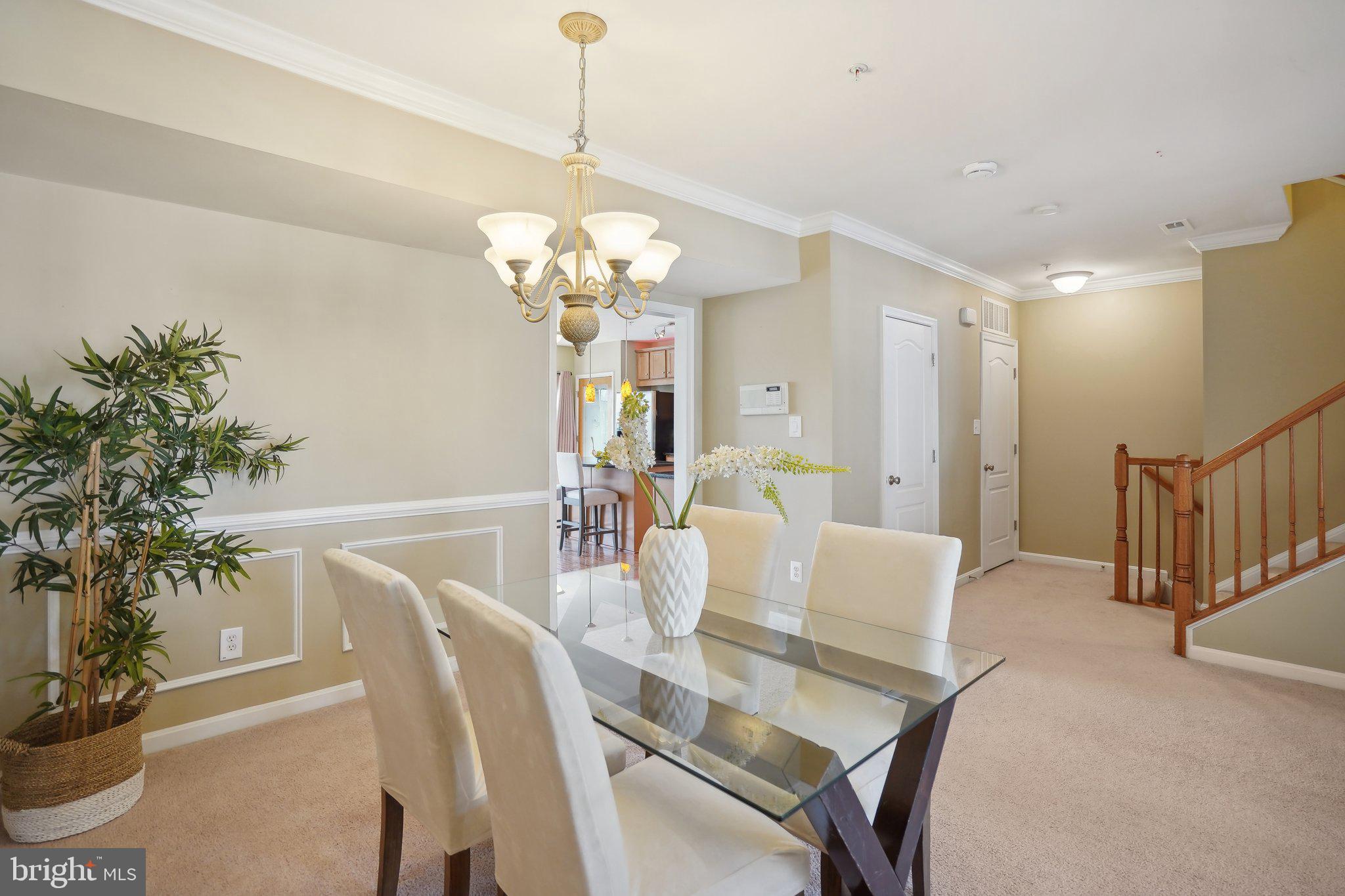 LANSDOWNE TOWN CENTER CONDOS - Residential