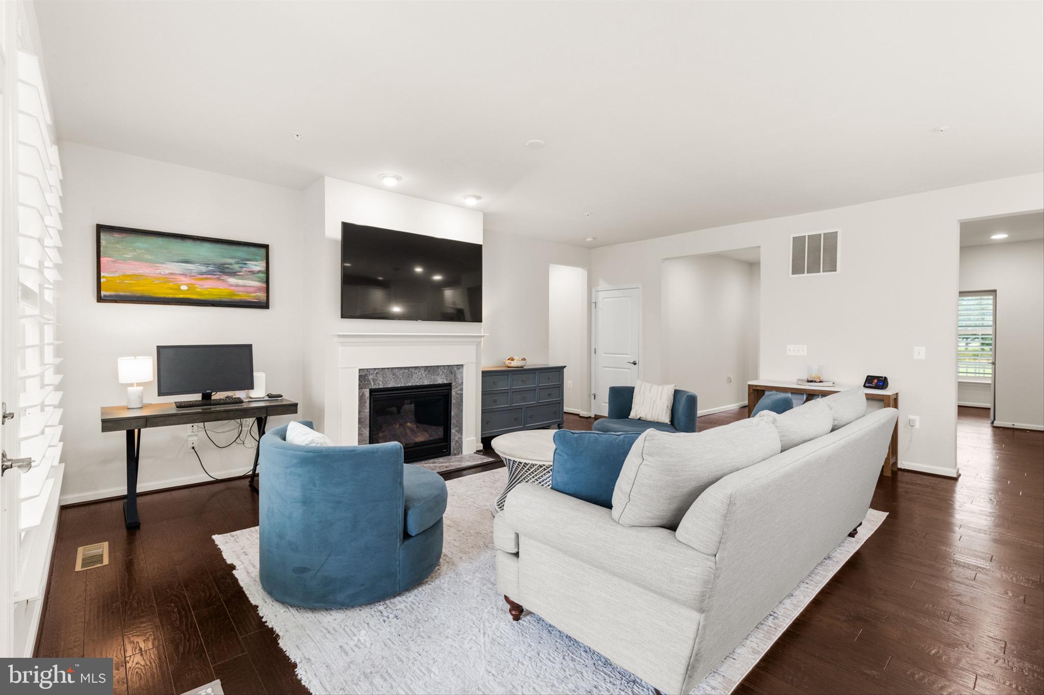 GLEN RIDDLE - Residential