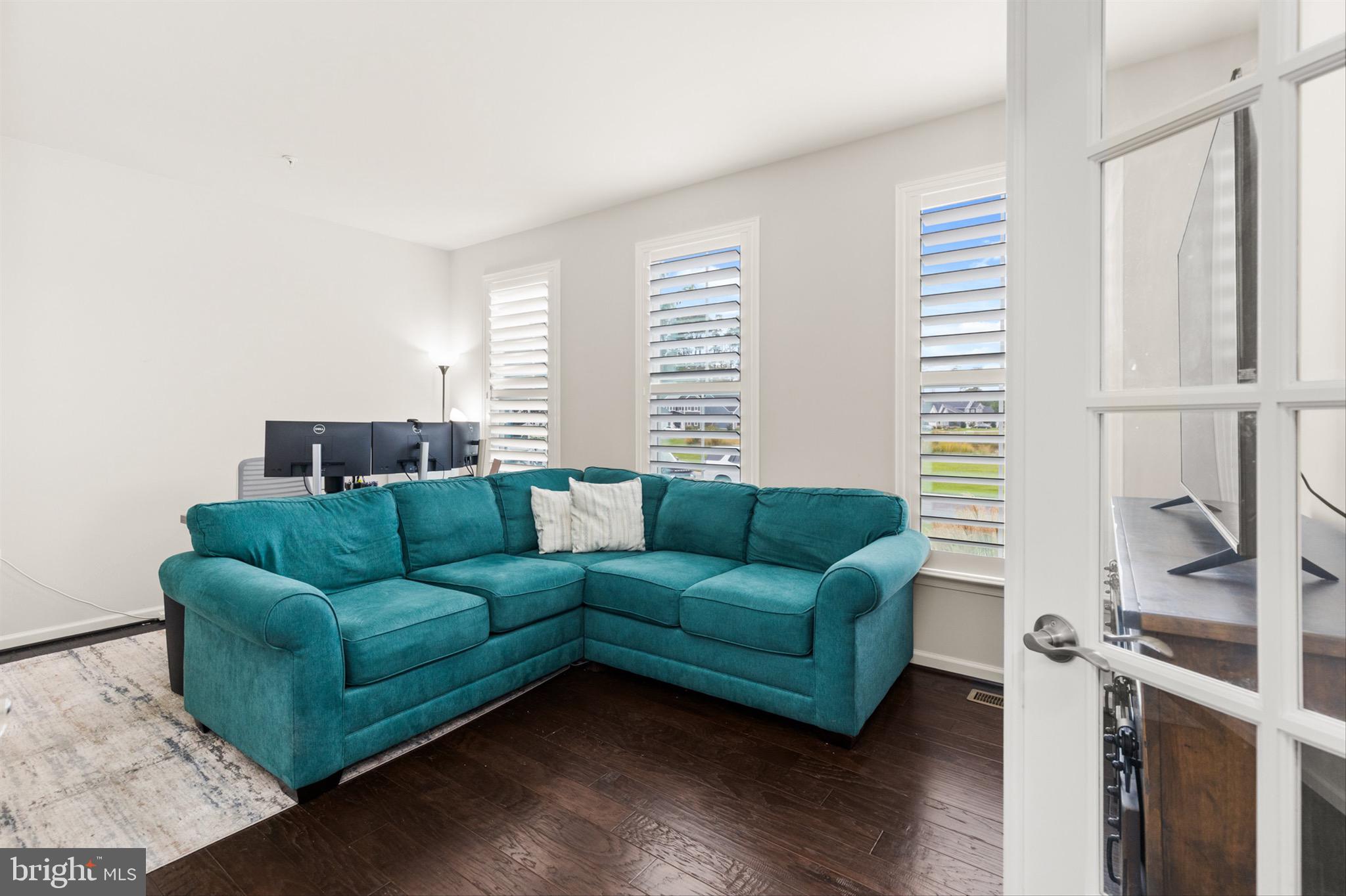 GLEN RIDDLE - Residential